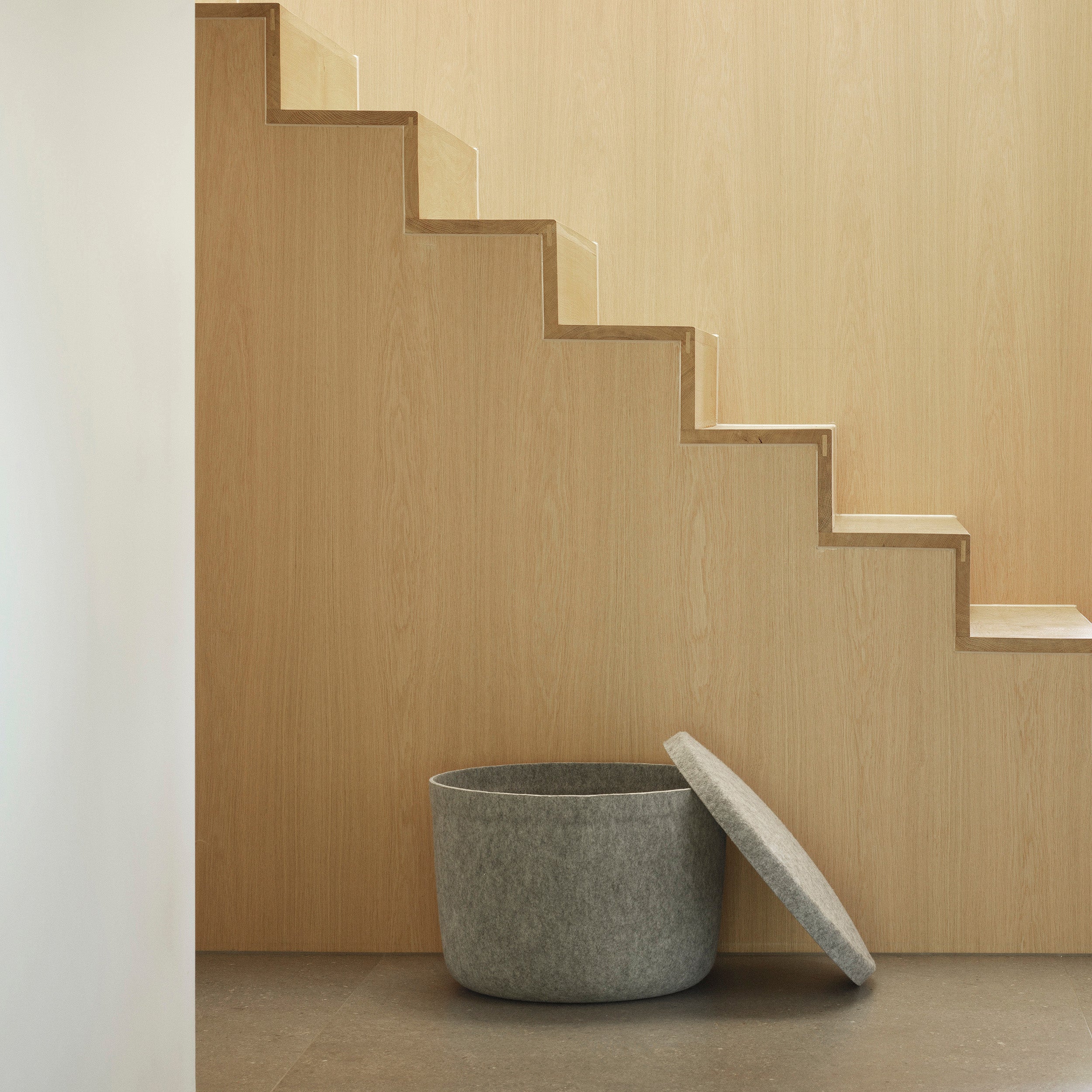 Hide Storage Pouf
