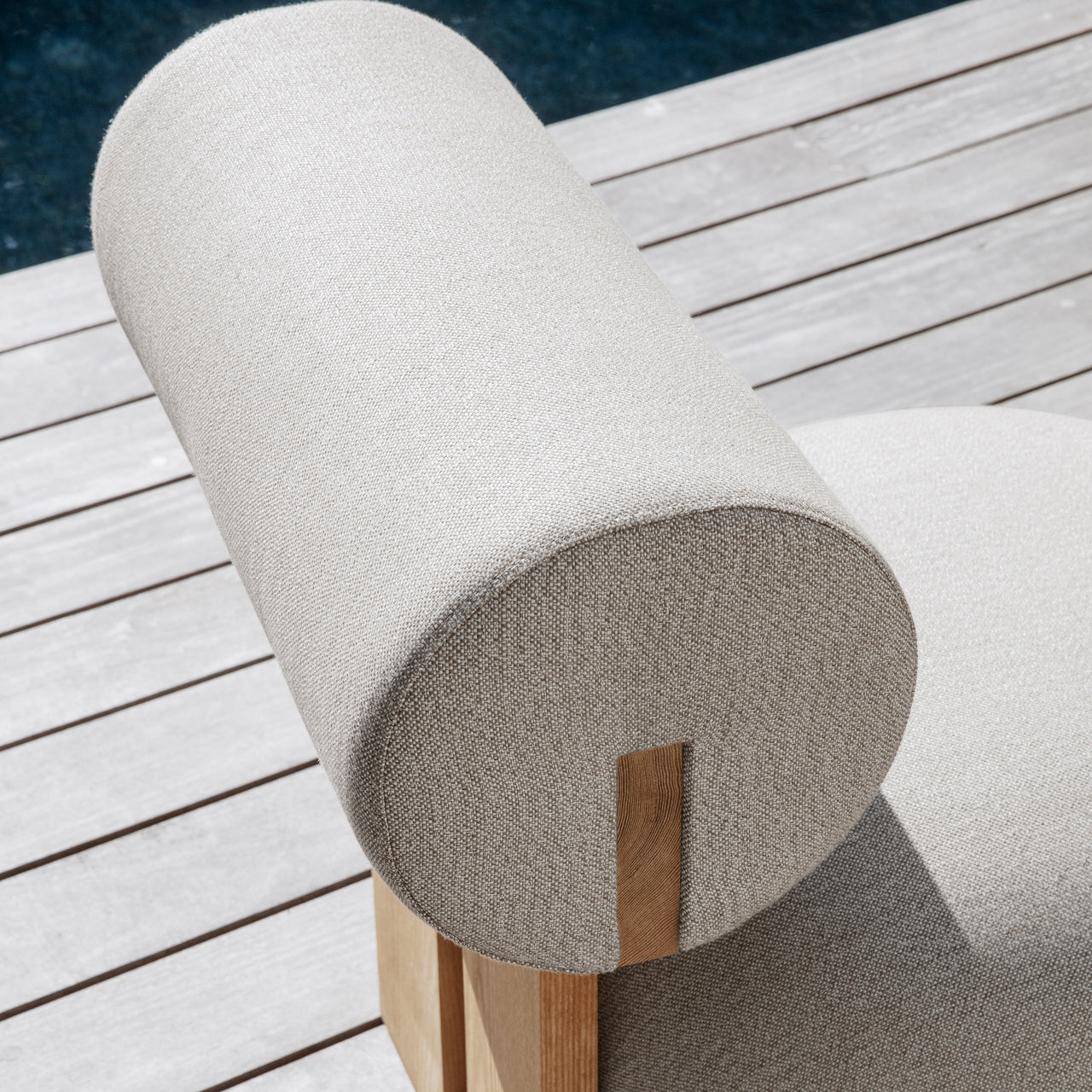 Hippo Lounge Chair: Outdoor