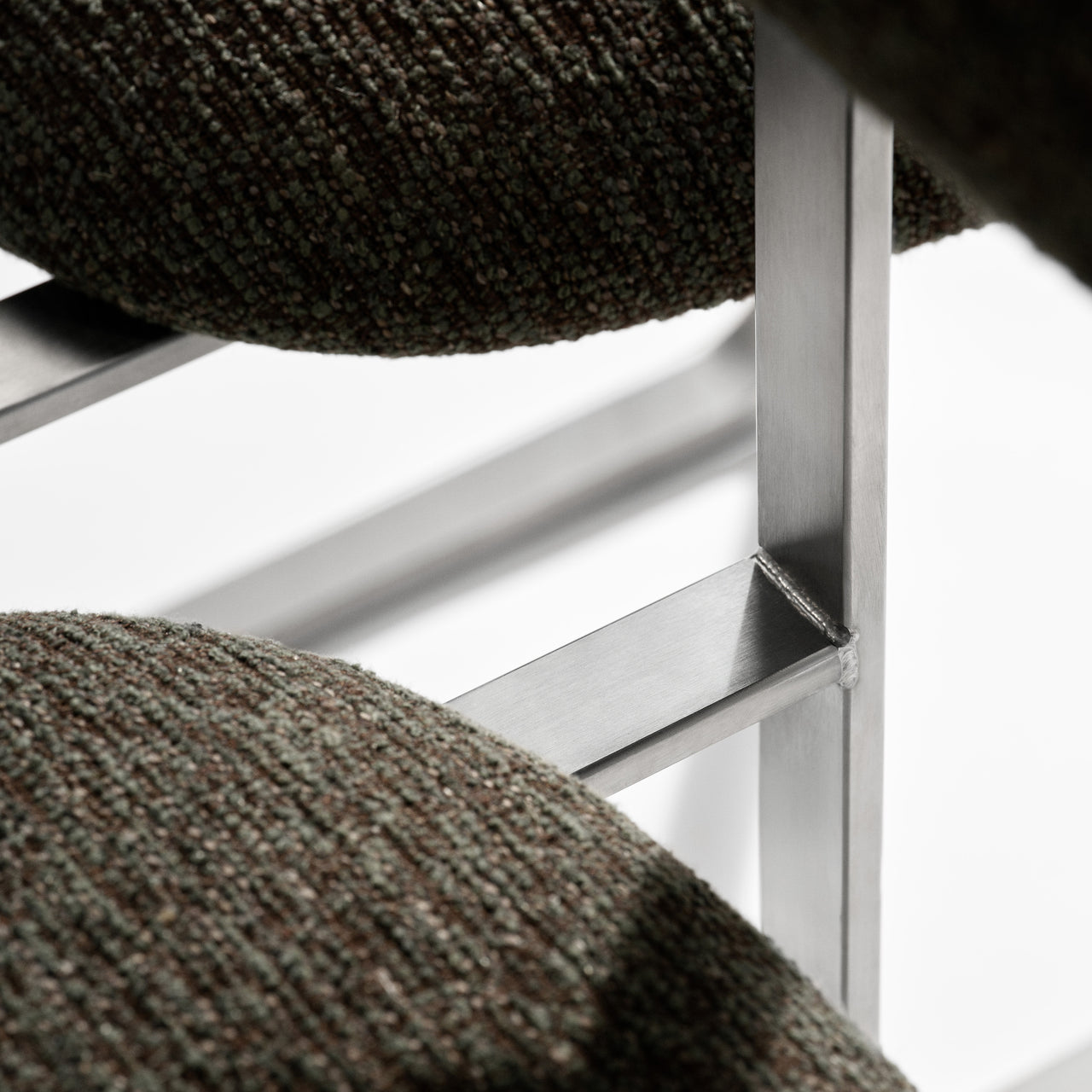 Hippo Chair Steel: Fully Upholstered