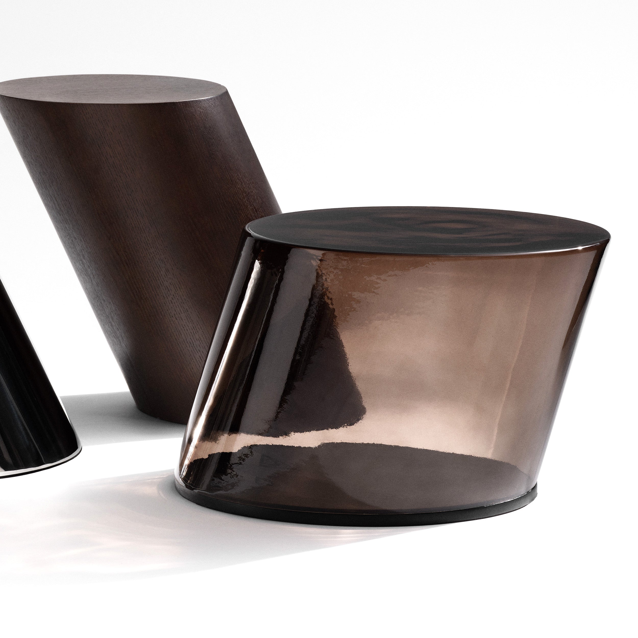 Tilt Coffee Table: Glass
