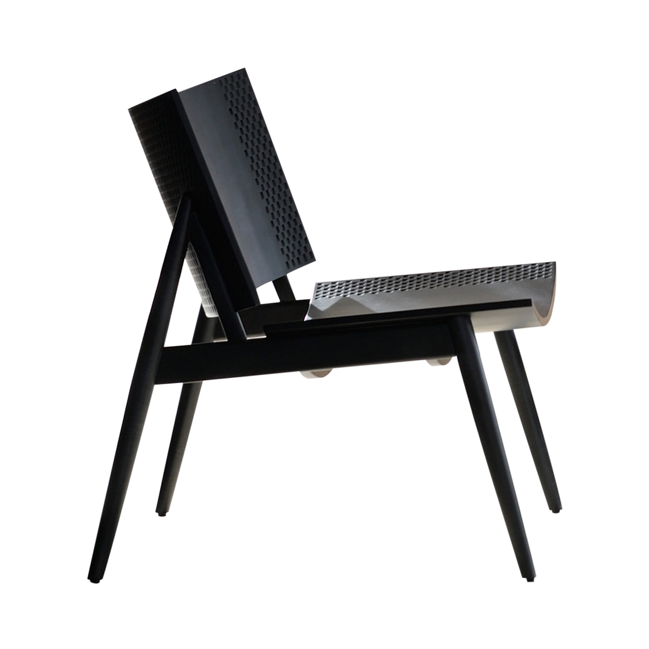 Dama-T Lounge Chair: Black + Black Maple
