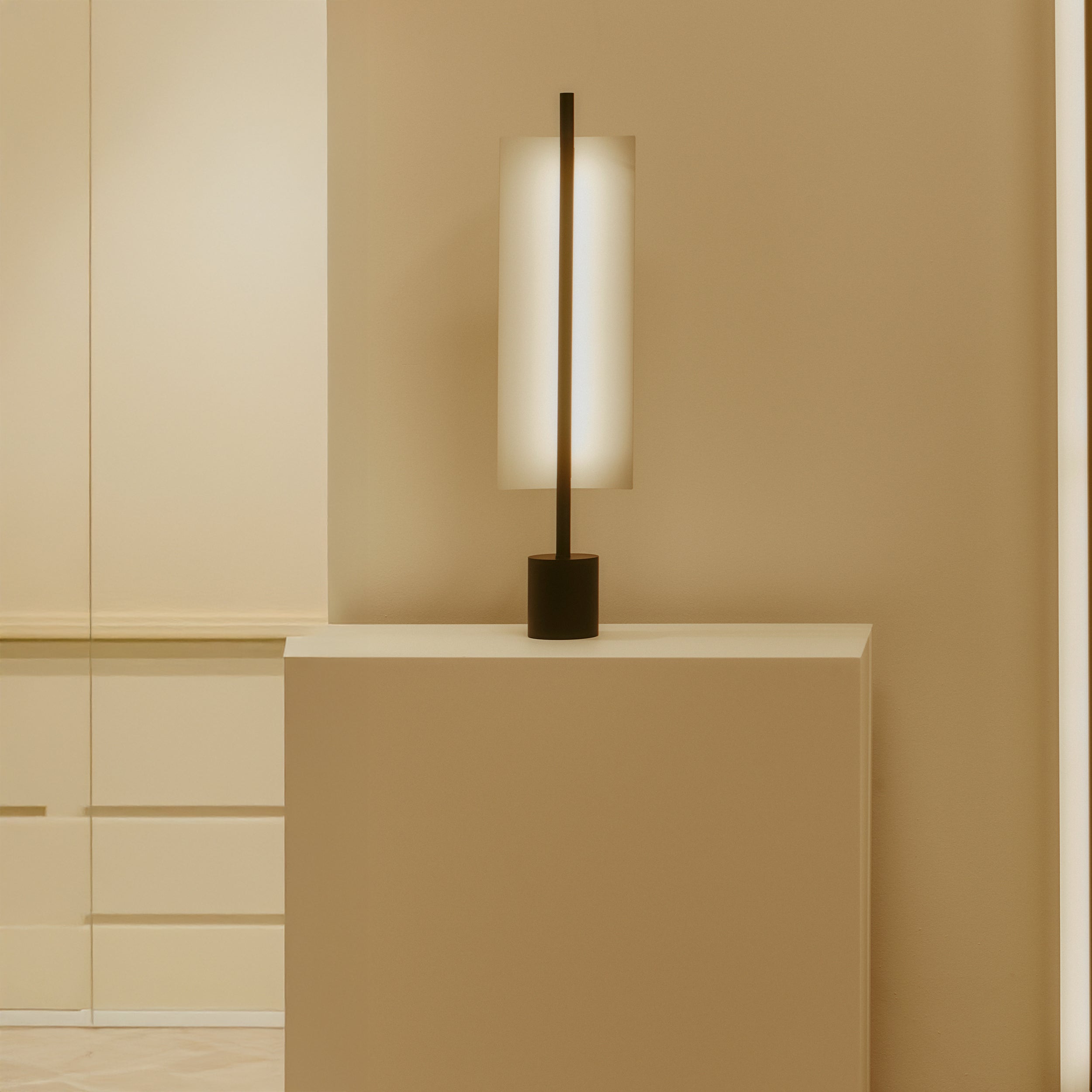 Lamina 45 Table Lamp