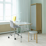 Form Chair: Swivel 5W Gaslift Upholstered