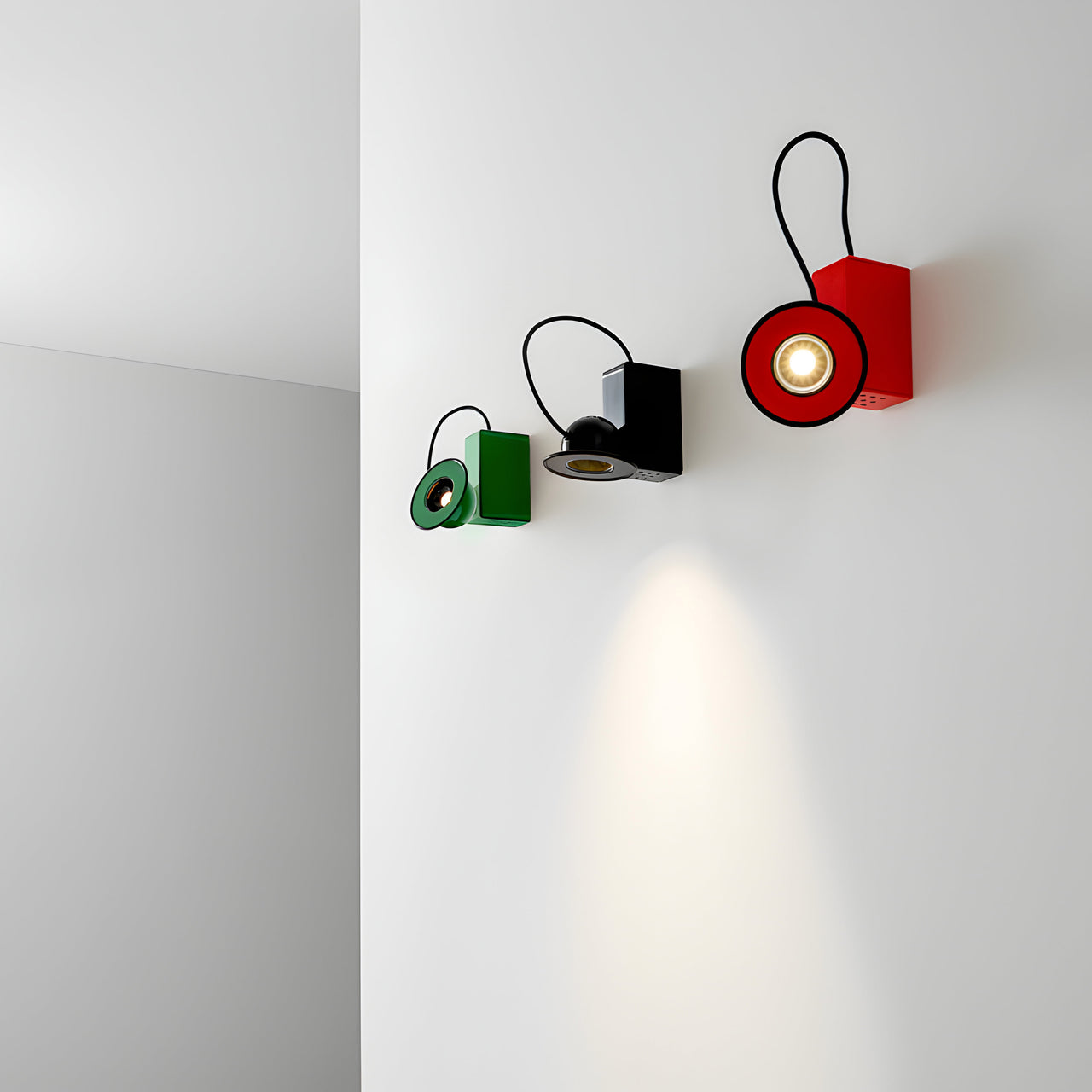 Minibox Wall Lamp