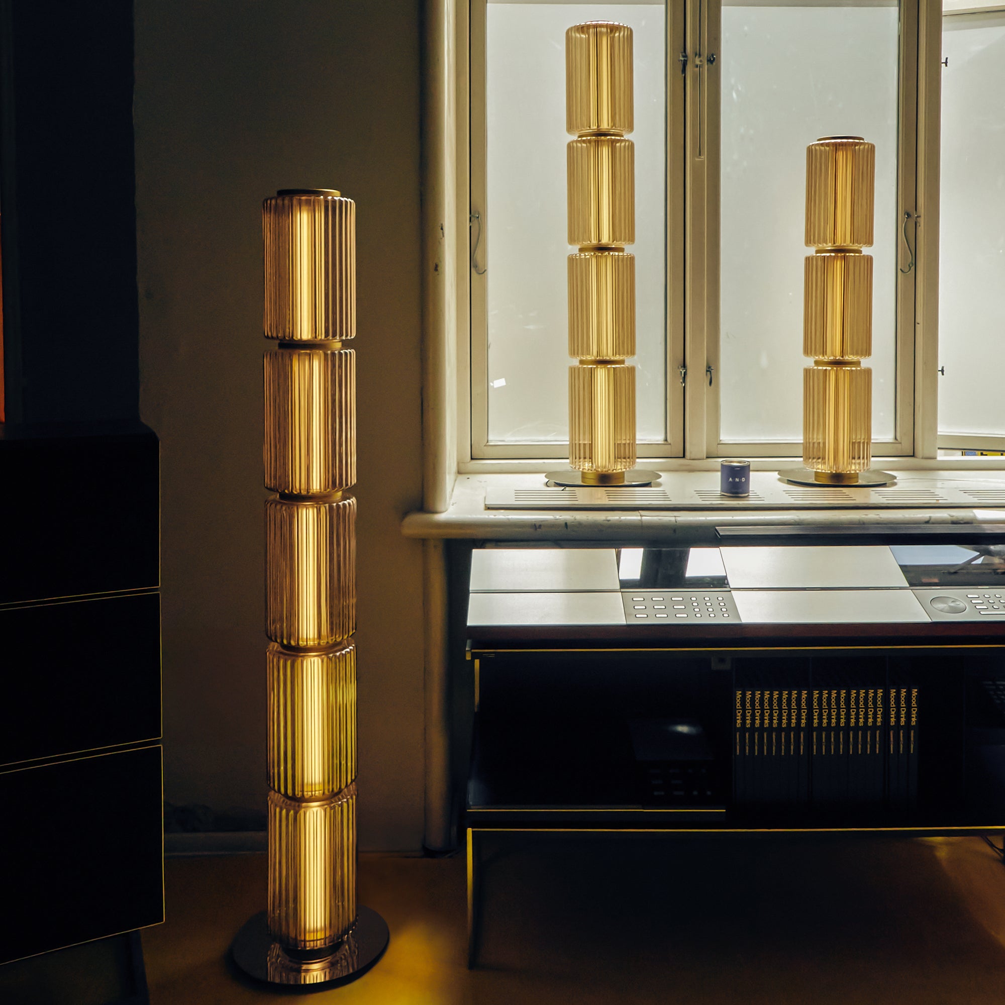 Column 175 Floor Lamp