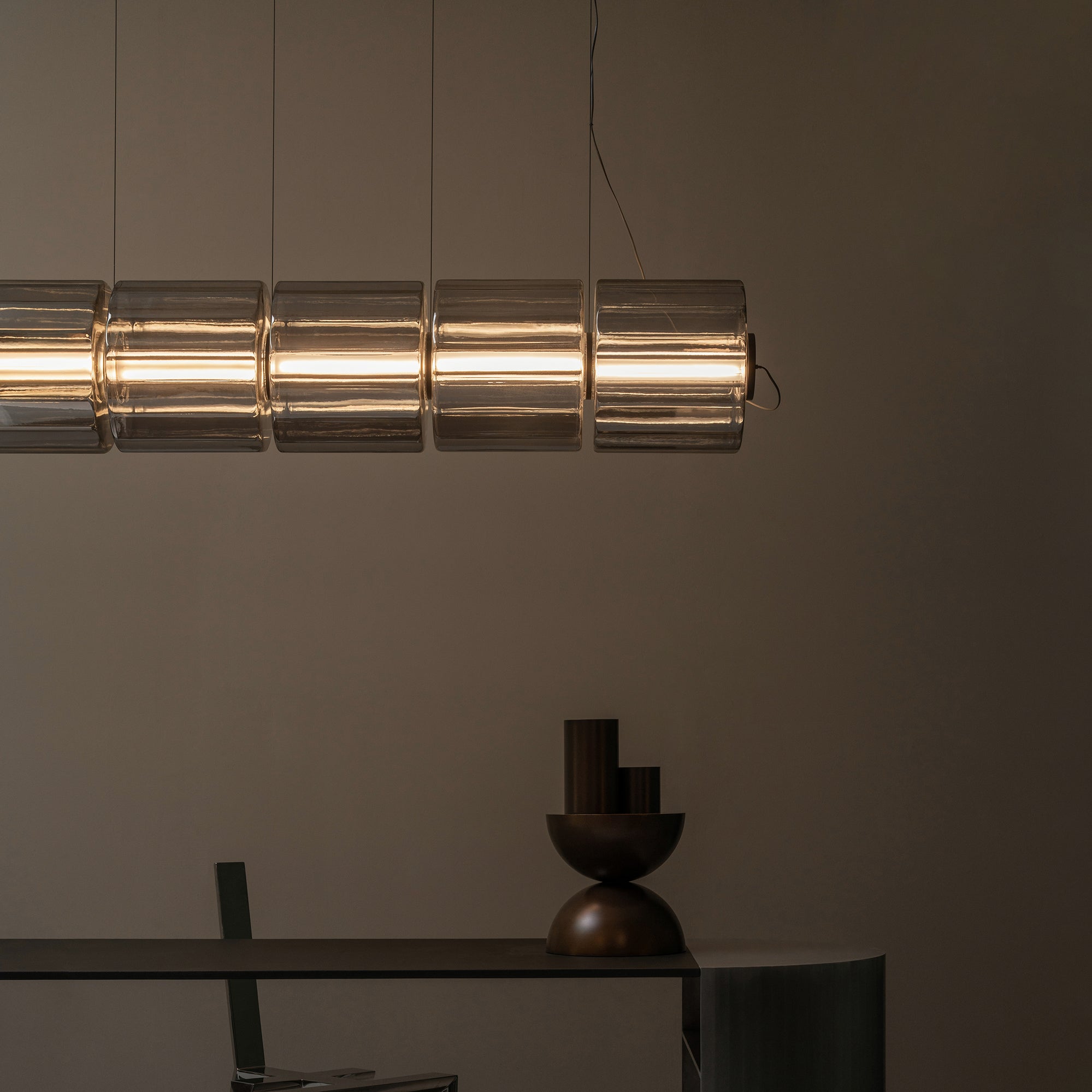 Column 175 Horizontal Pendant: 5 Units