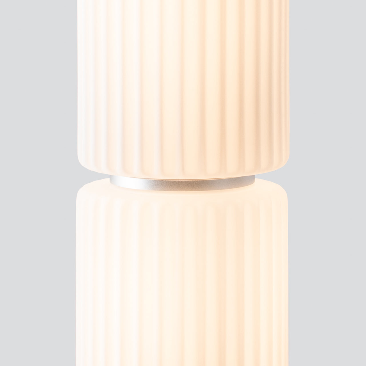 Column 175 Vertical Pendant: 4 Units
