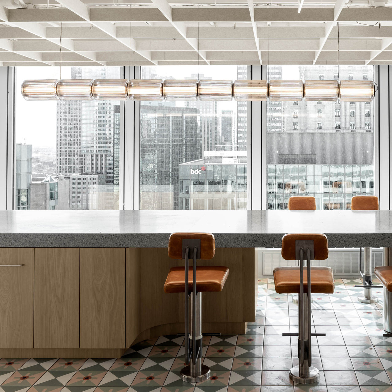 Column 175 Horizontal Pendant: 10 Units