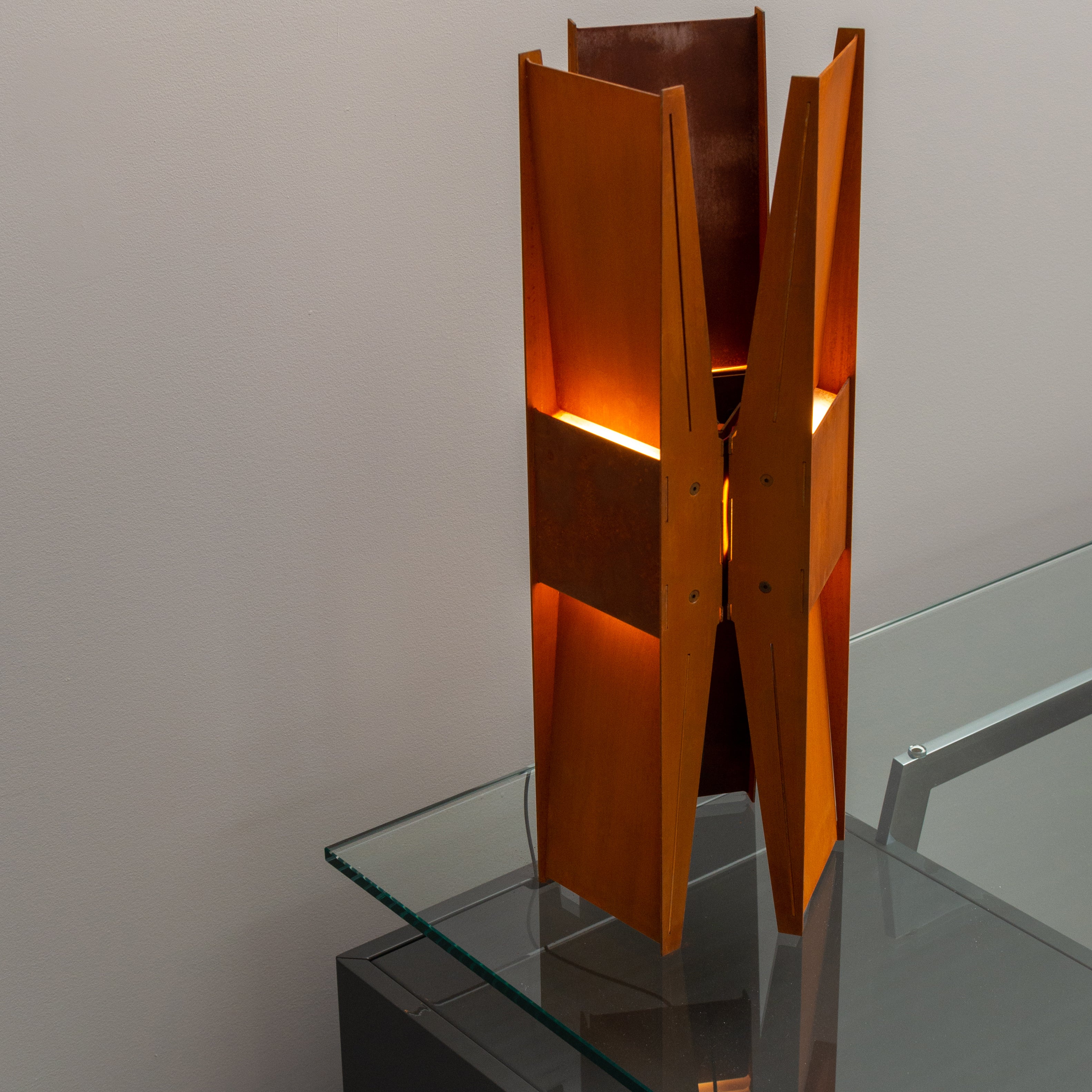 Vector Table Light | Buy A-N-D online at A+R