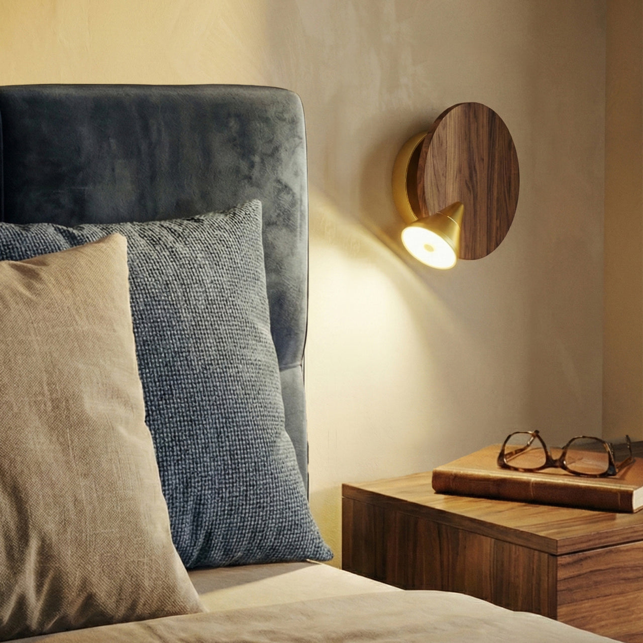 Compass Wall Light