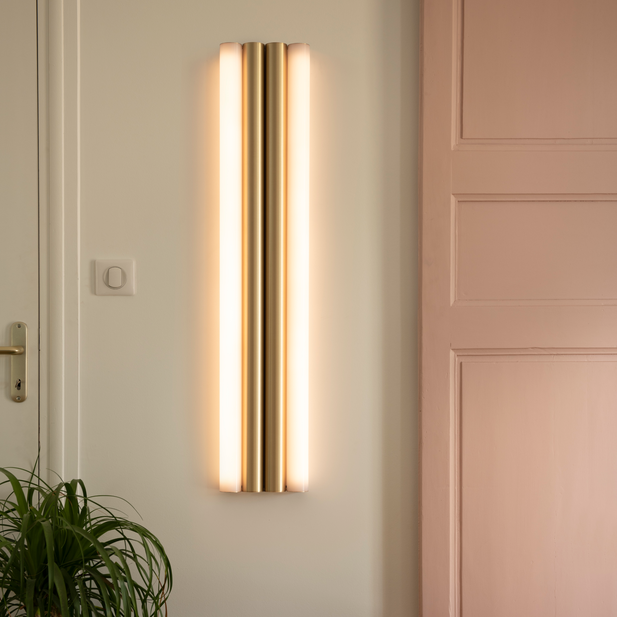 Gamma Wall Light