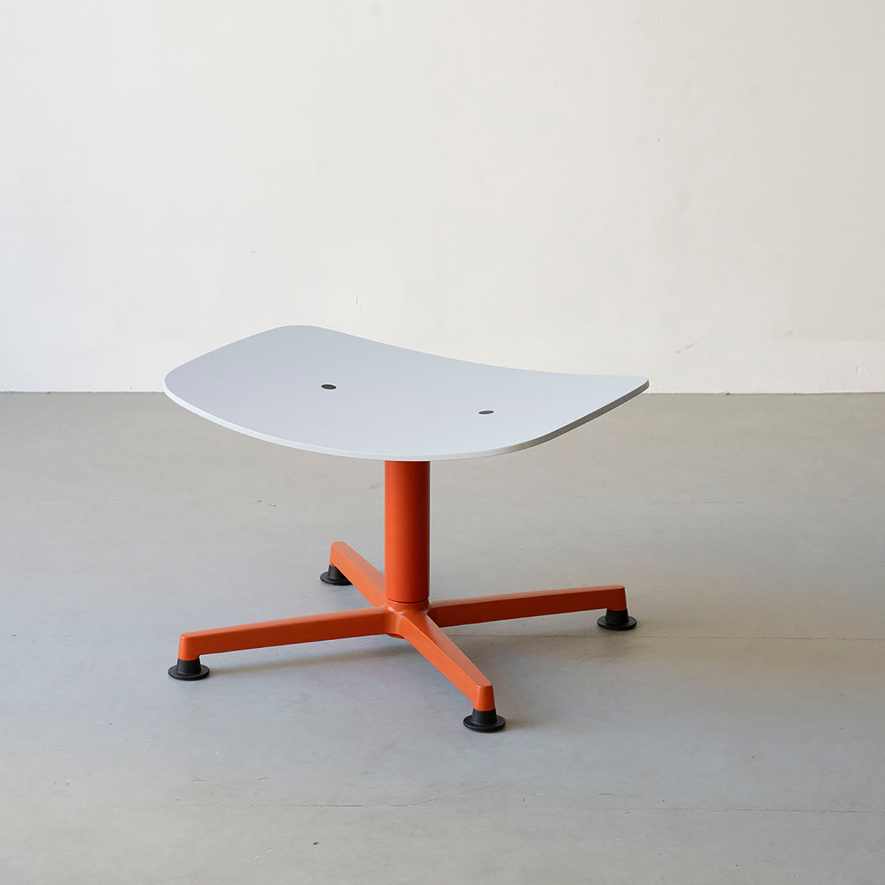 Arba Lounge Chair + Ottoman