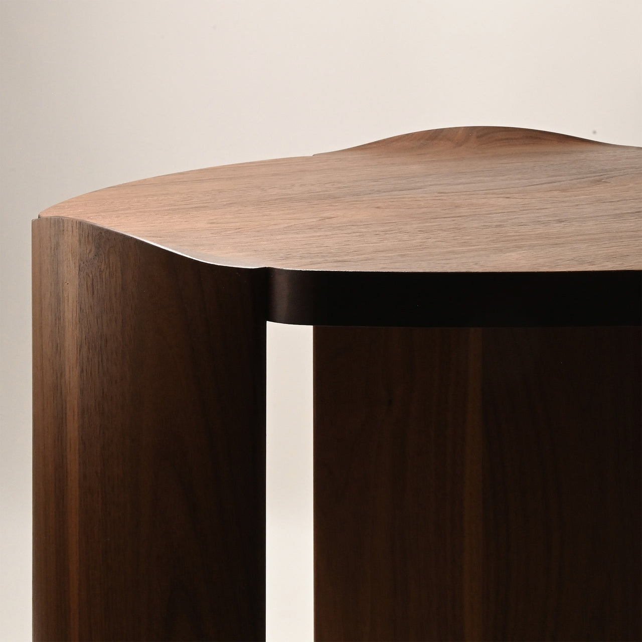 Pryn Side Table