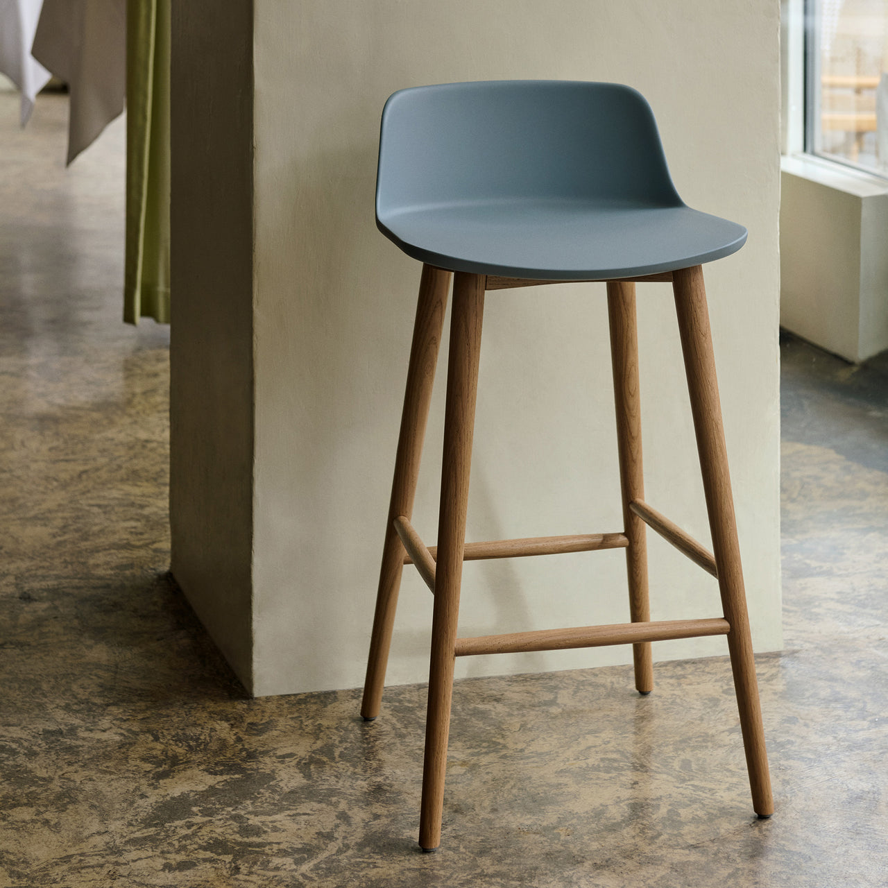 Rely Bar + Counter Lowback Chair: HW123 + HW118