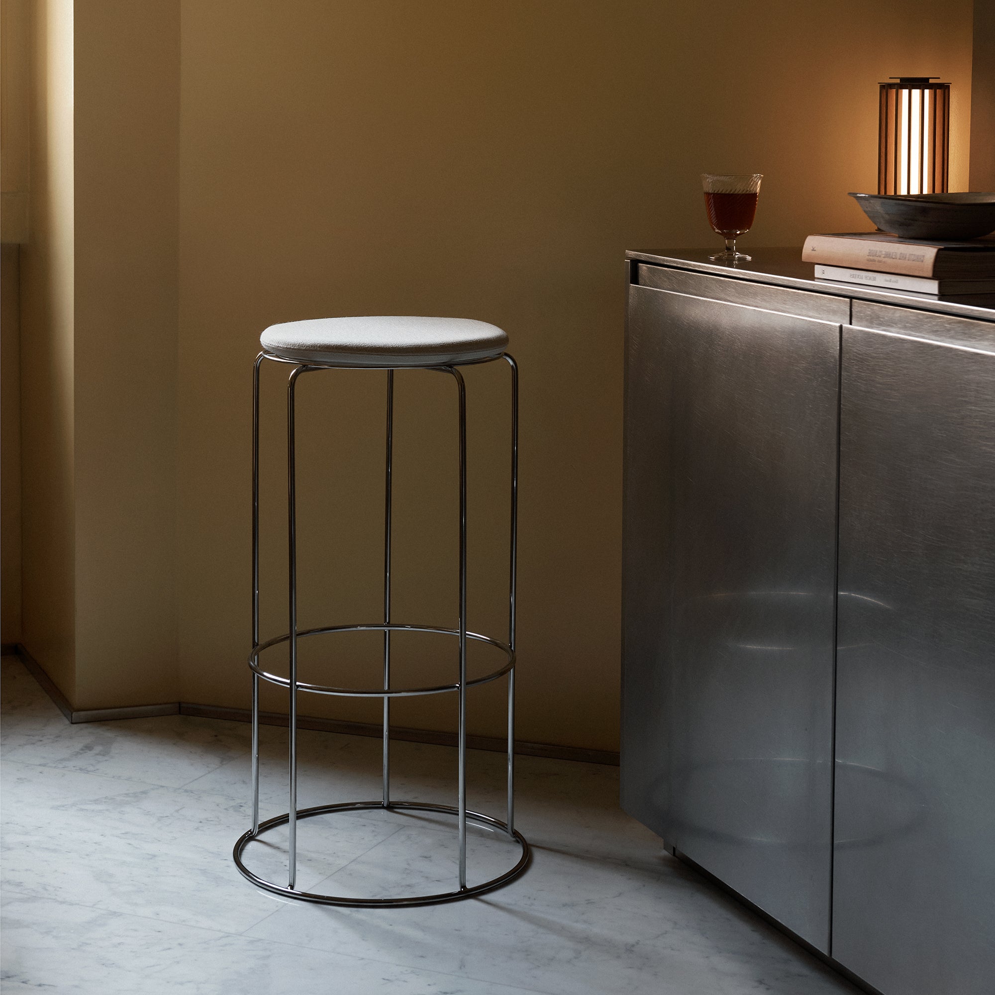 Wire Bar + Counter Stool: VP16 + VP15 + LS