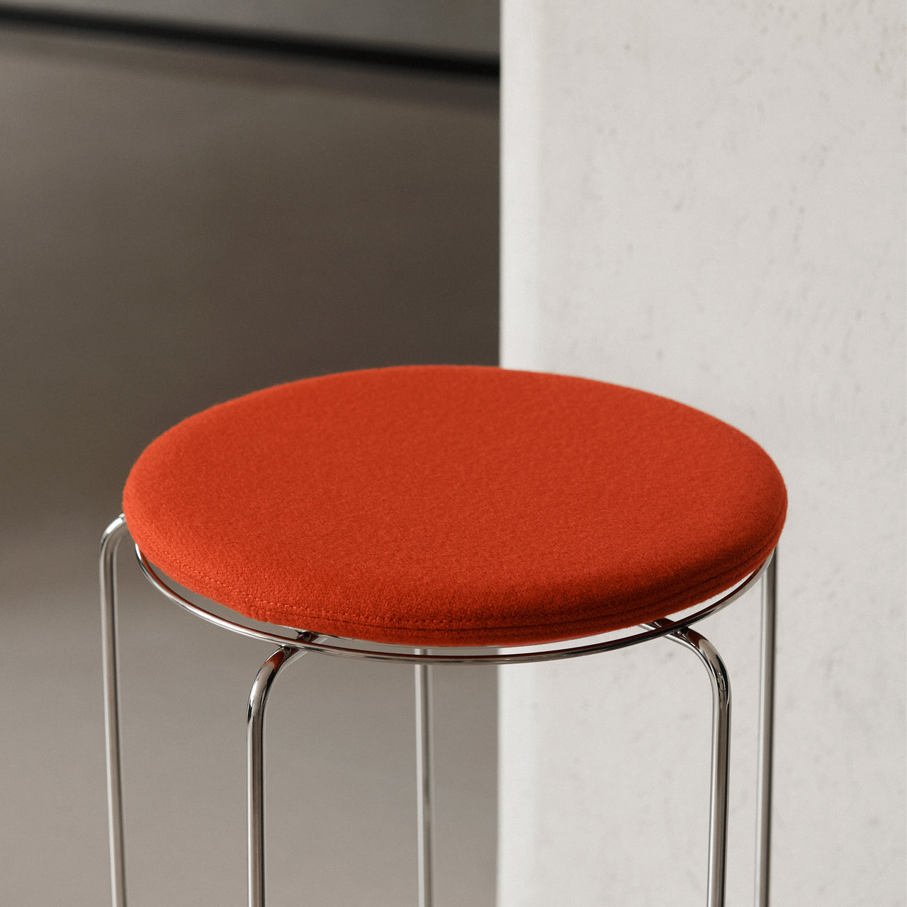 Wire Bar + Counter Stool: VP16 + VP15 + DI
