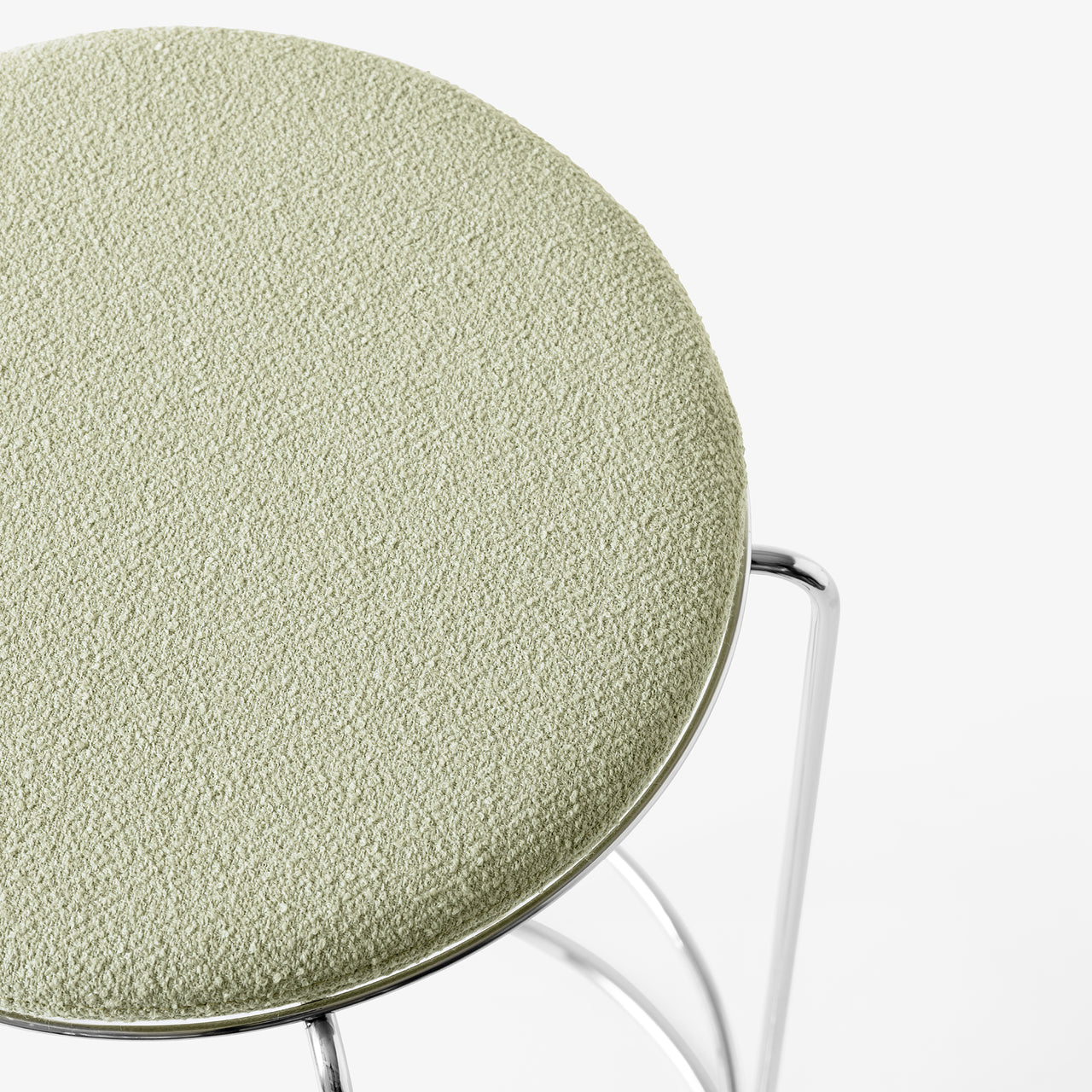 Wire Bar + Counter Stool: VP16 + VP15 + DI