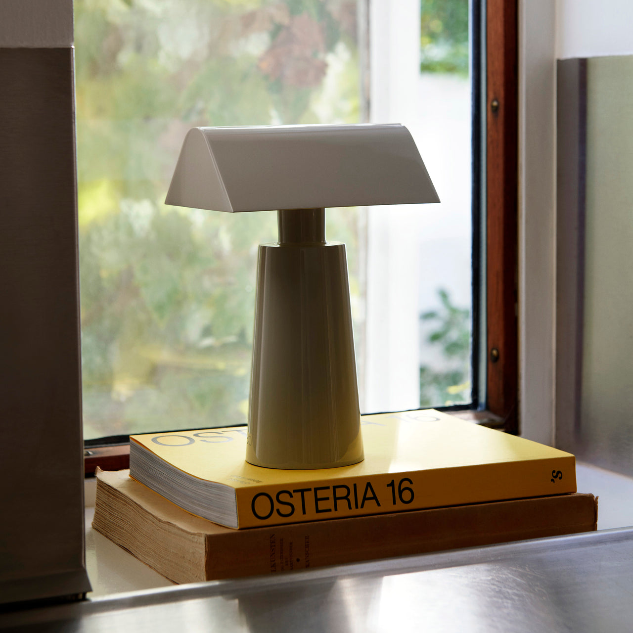 Caret Portable Table Lamp MF1