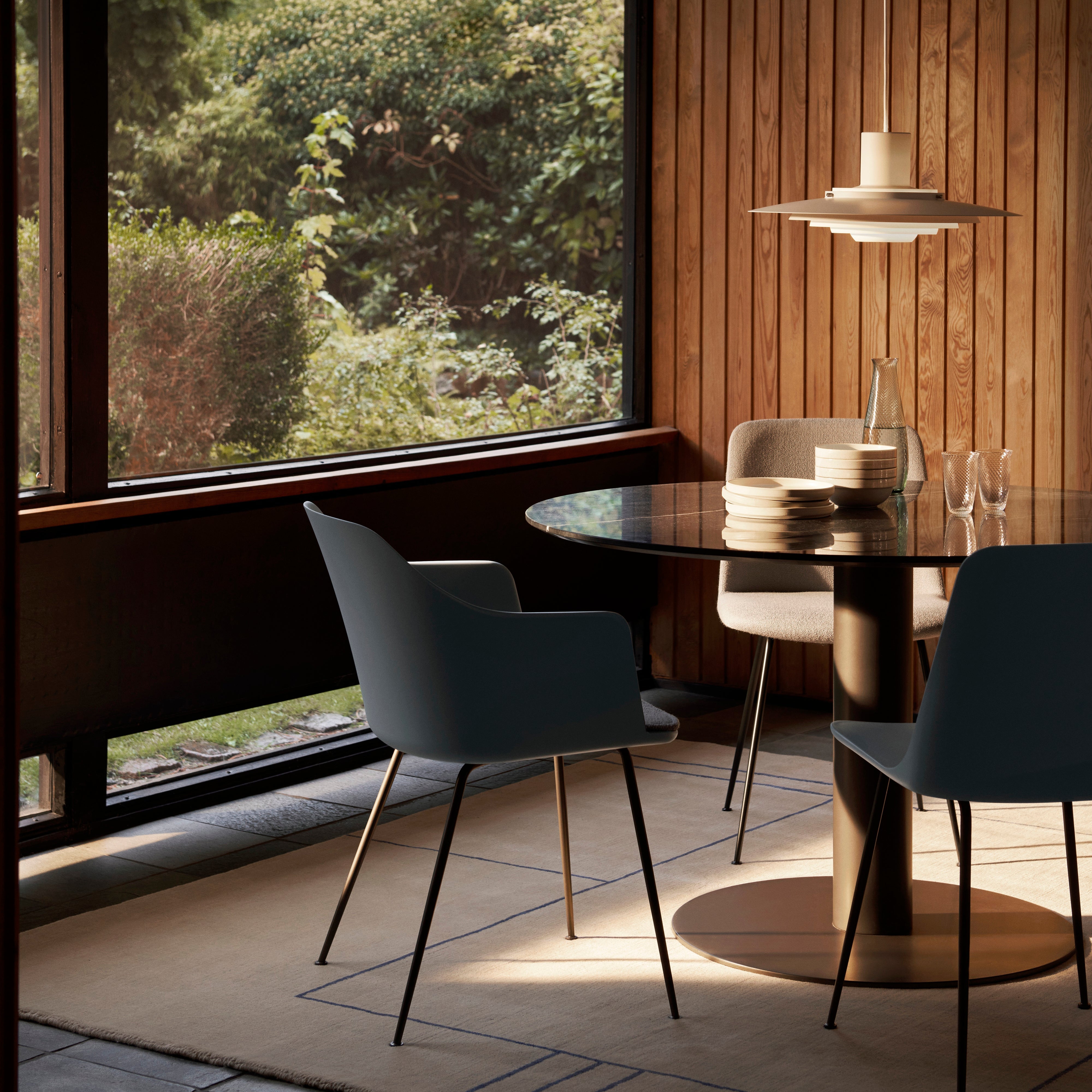 Rely Armchair HW36