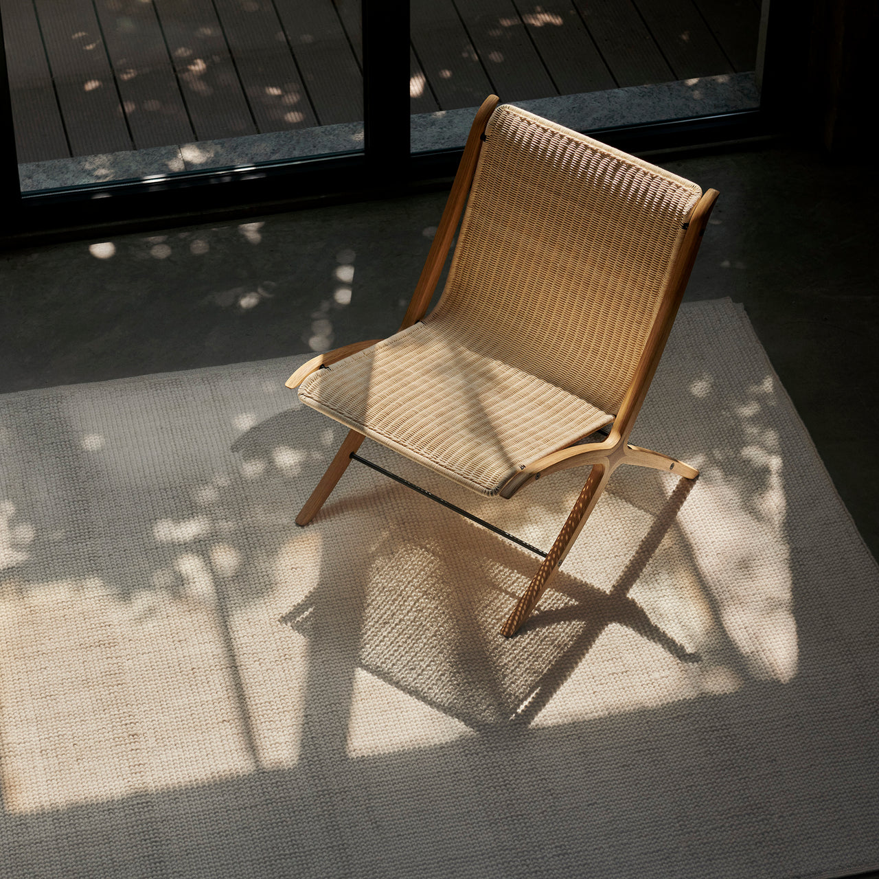 X Lounge Chair HM10