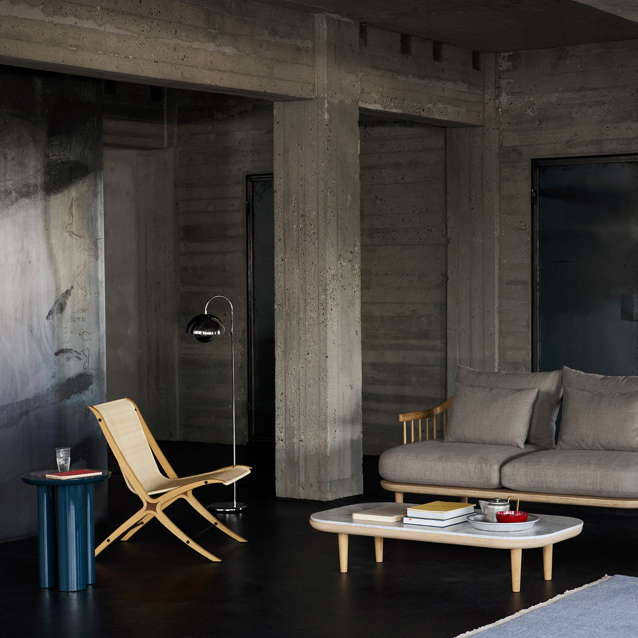X Lounge Chair HM10
