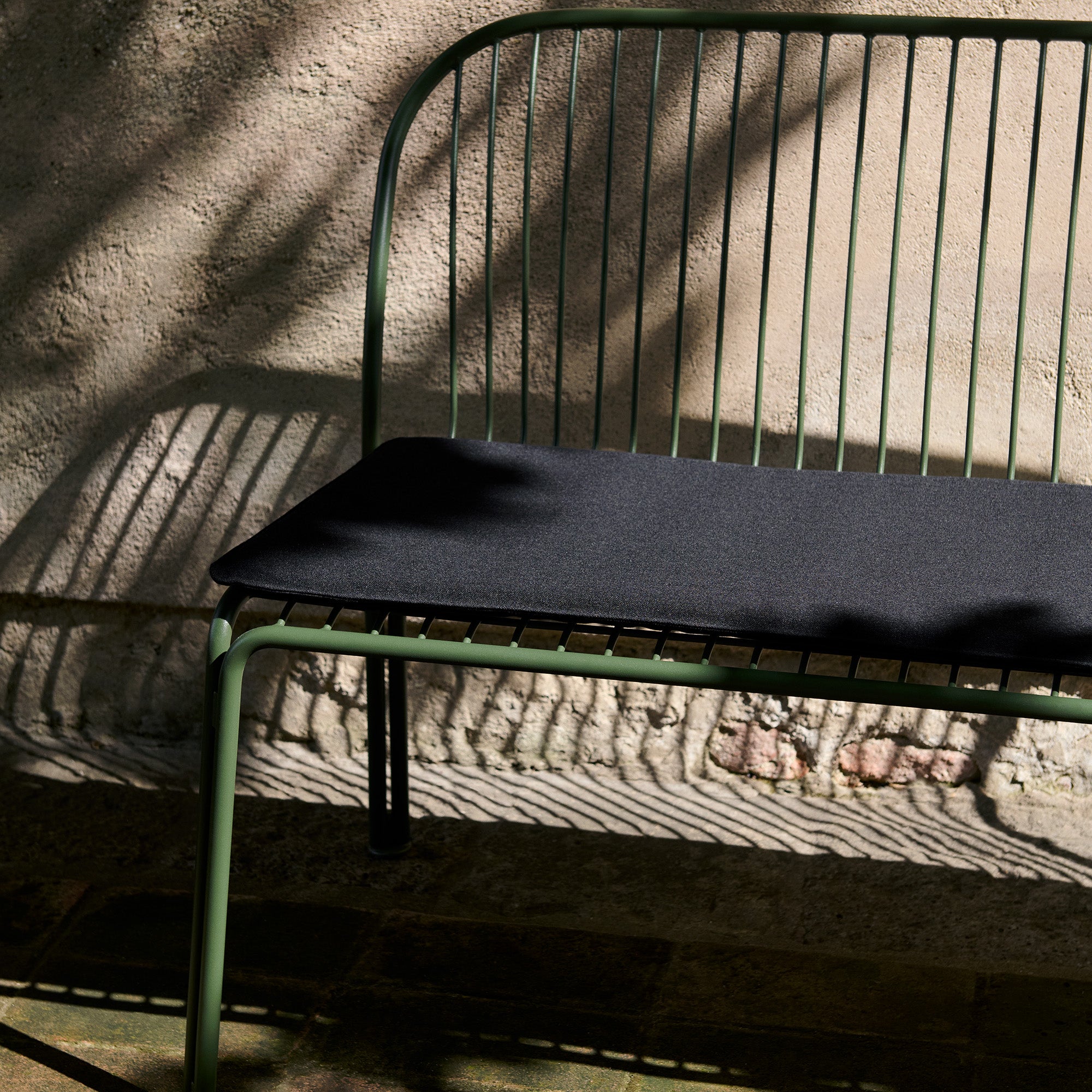 Thorvald SC111 Outdoor Dining Bench with Seatpad