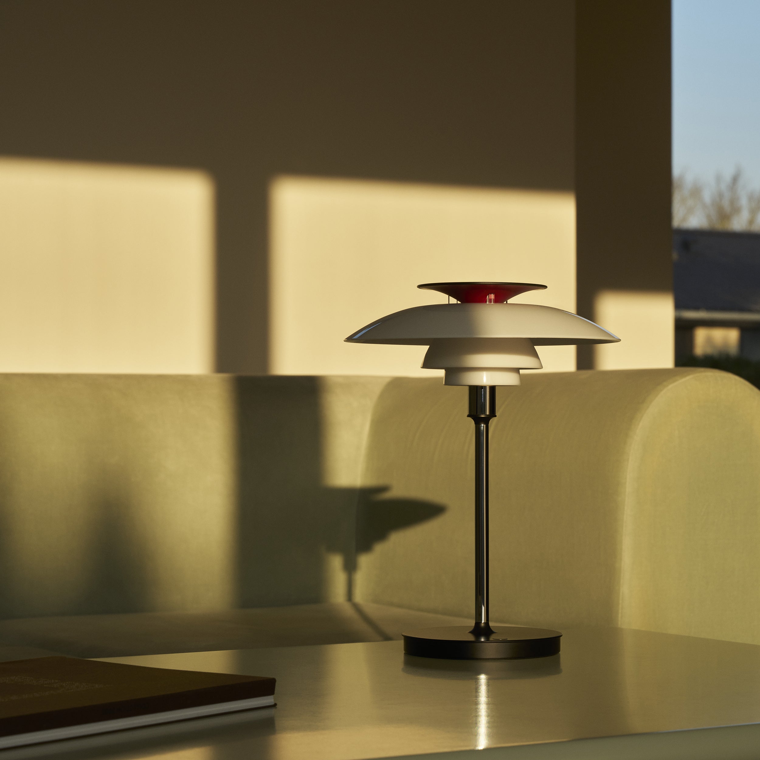 PH 80 Portable Lamp