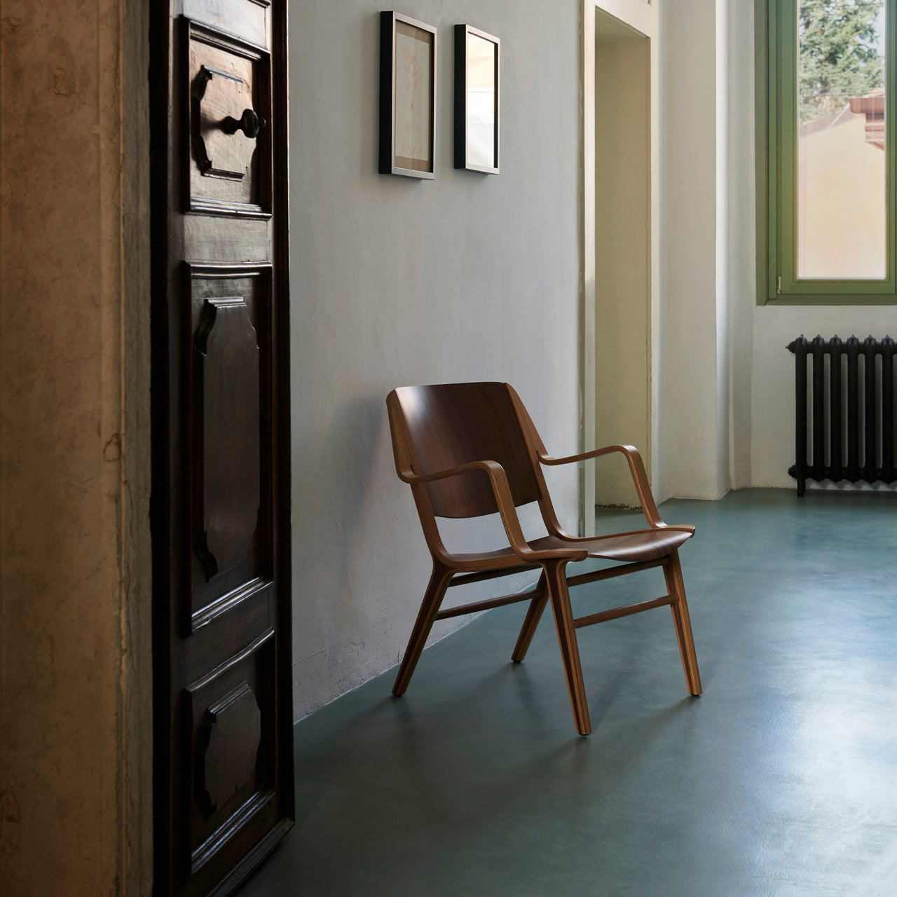 AX Lounge Chair: HM11 + LS
