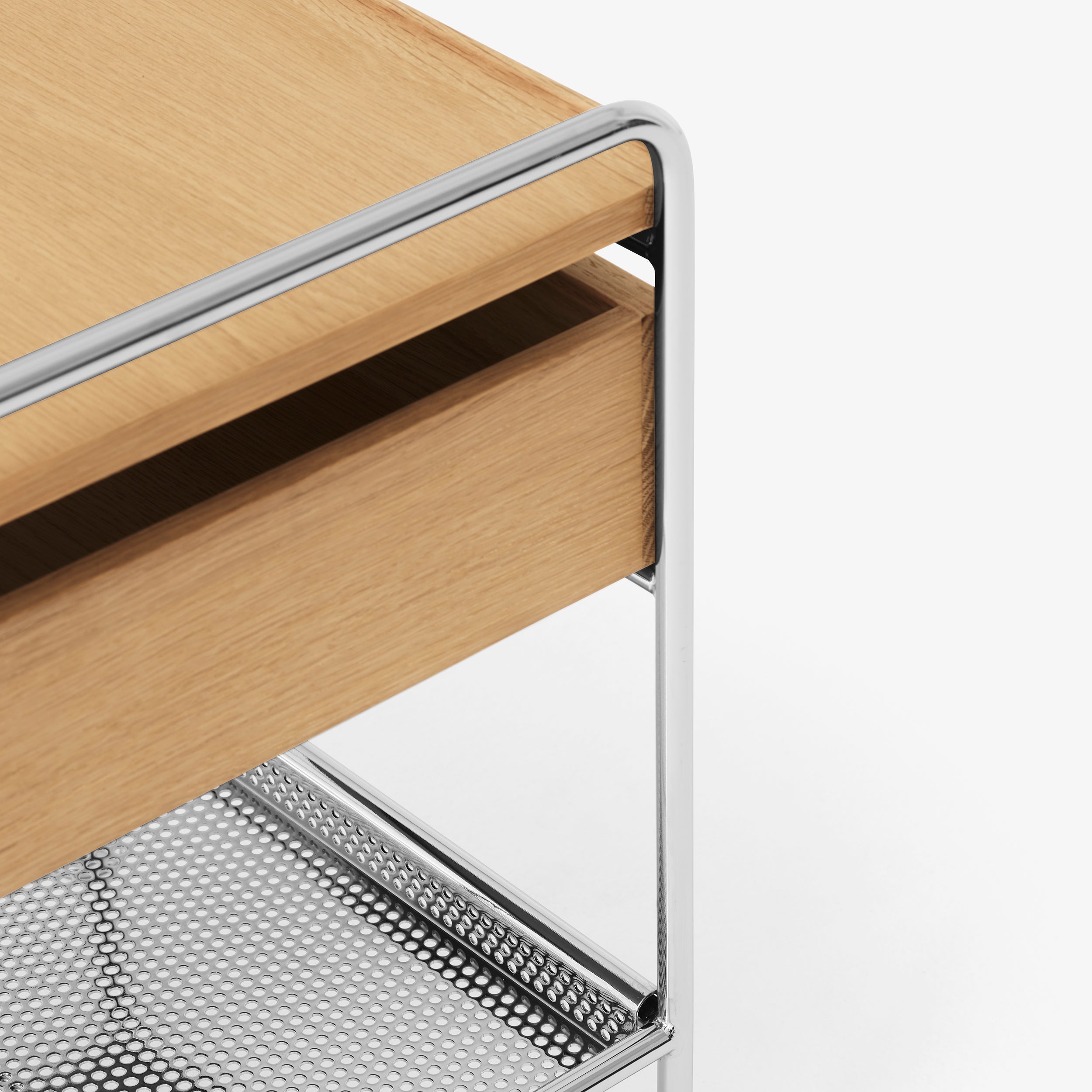 Alima Side Table: NDS3 + DI