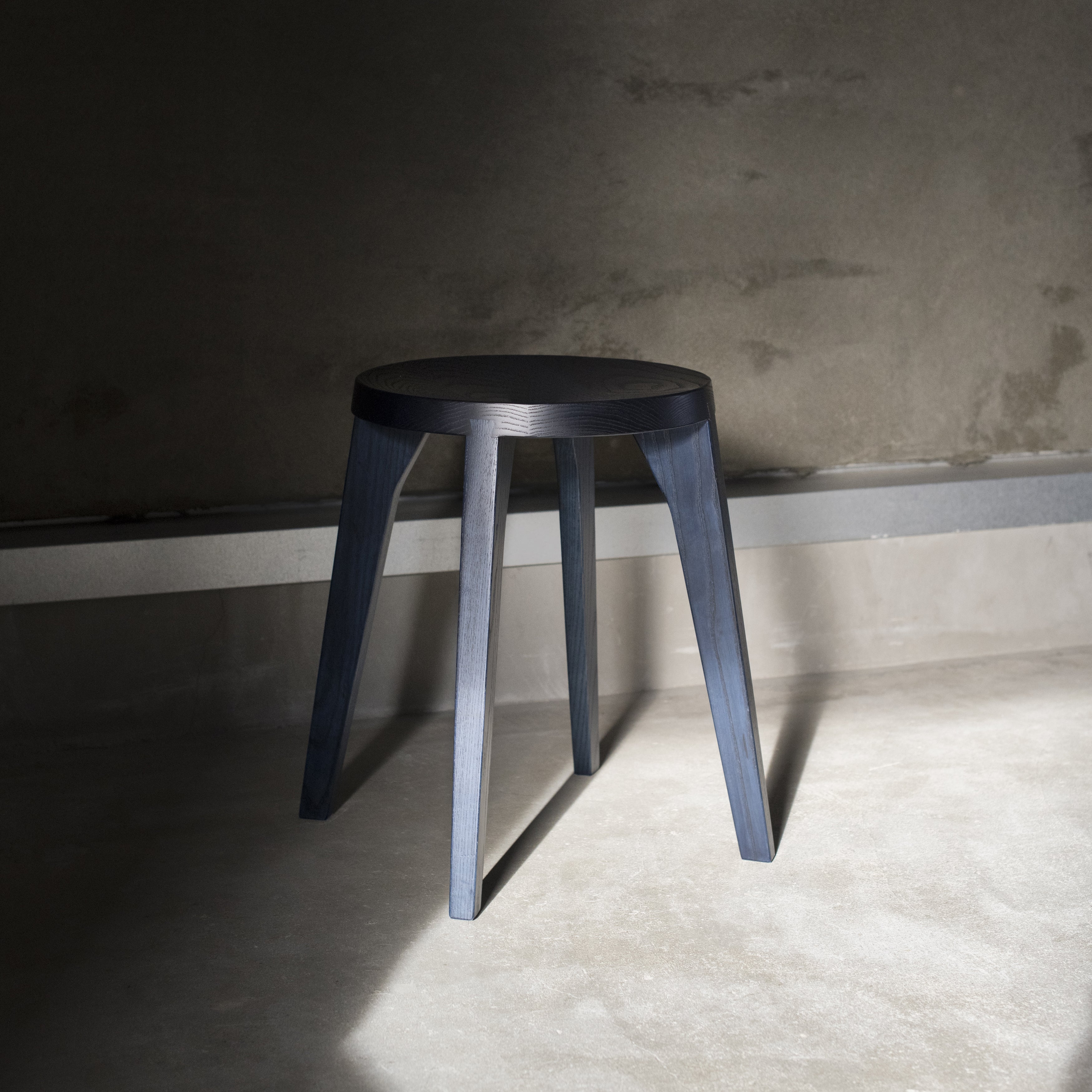 Dovetail Stool