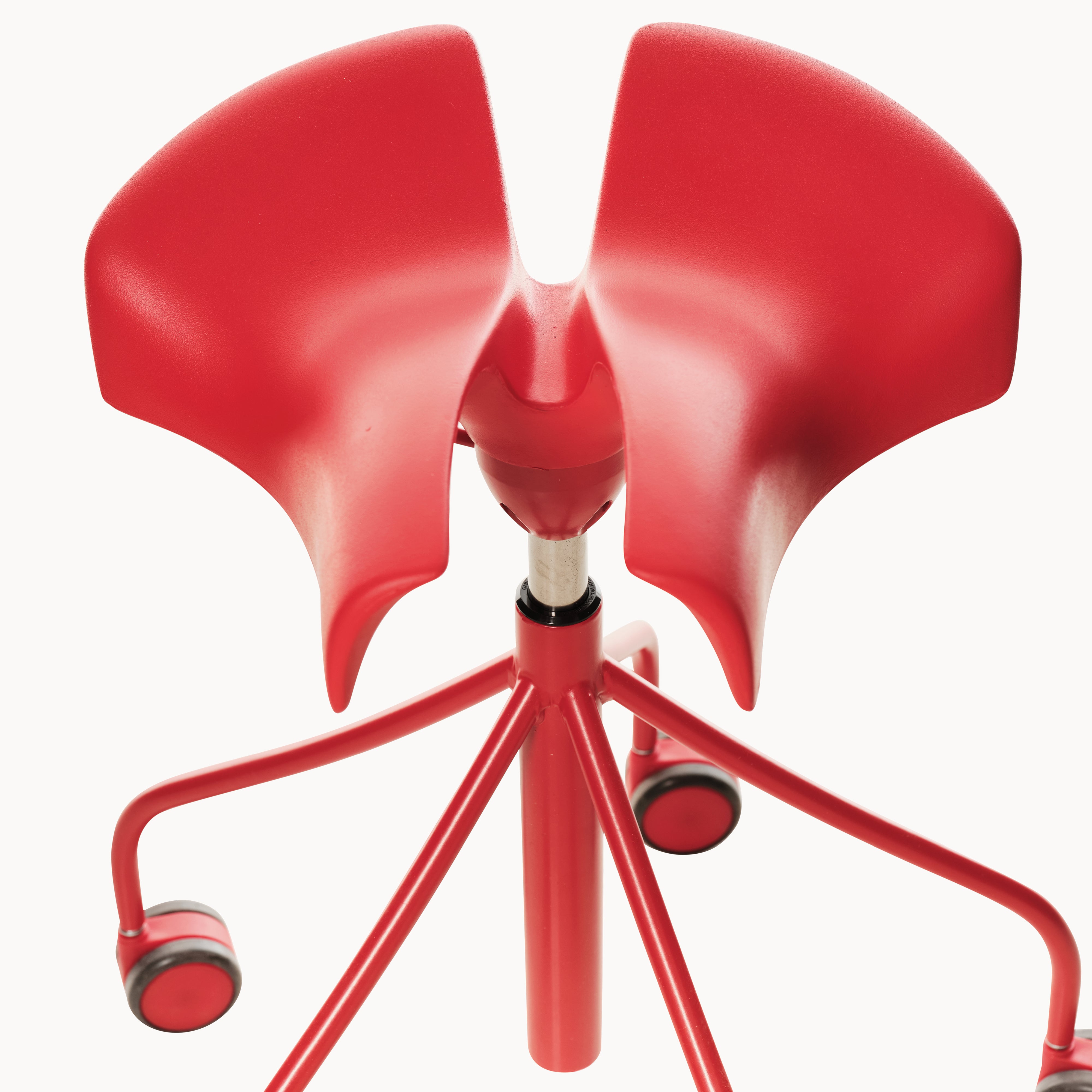 Binaria Adjustable Stool