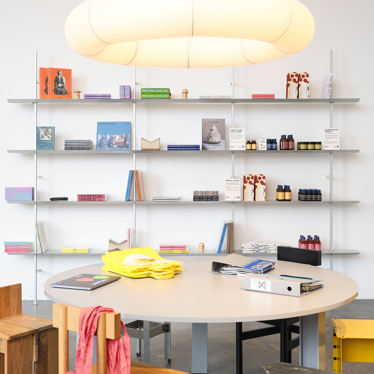 Hypostila Shelf System: Silver