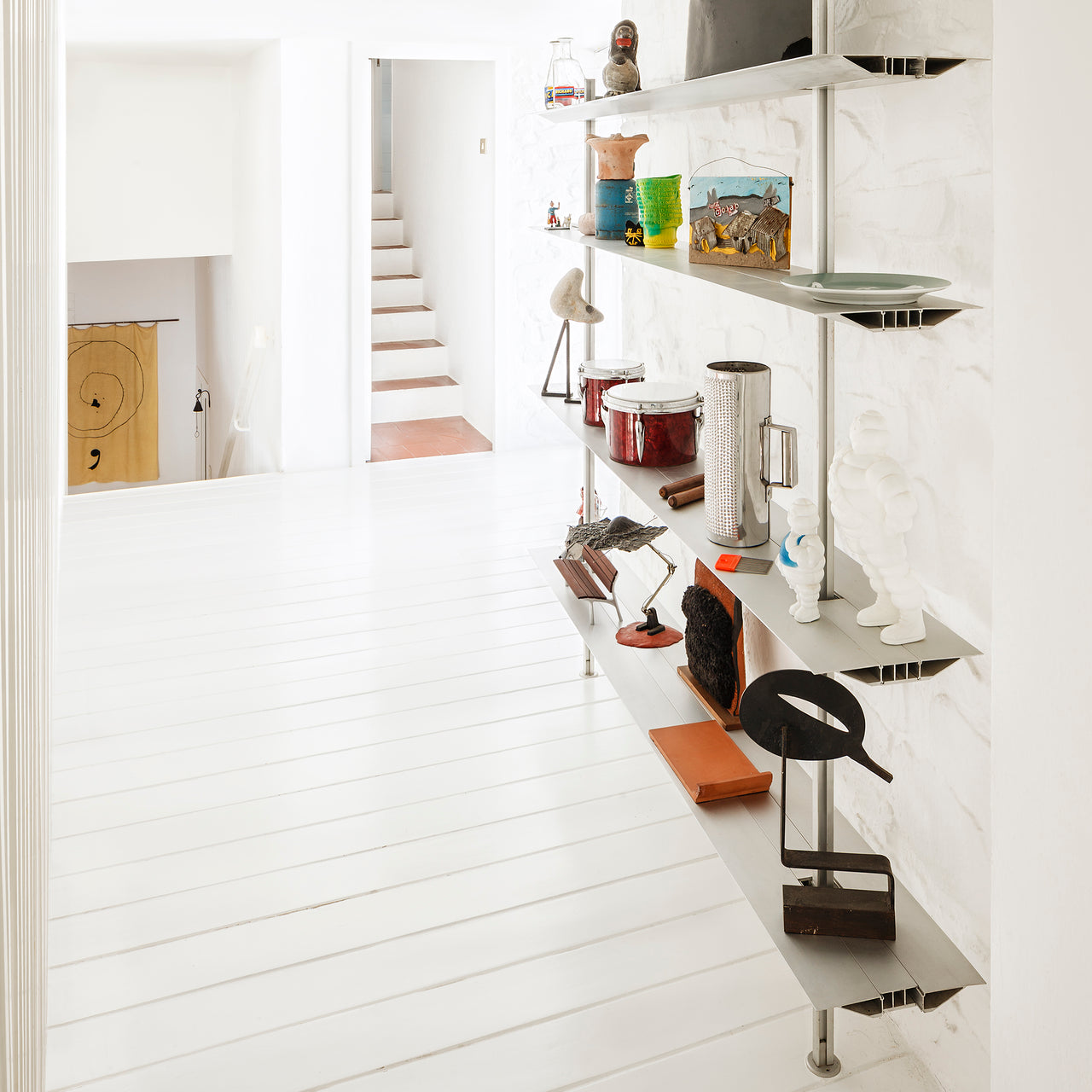 Hypostila Shelf System: Silver