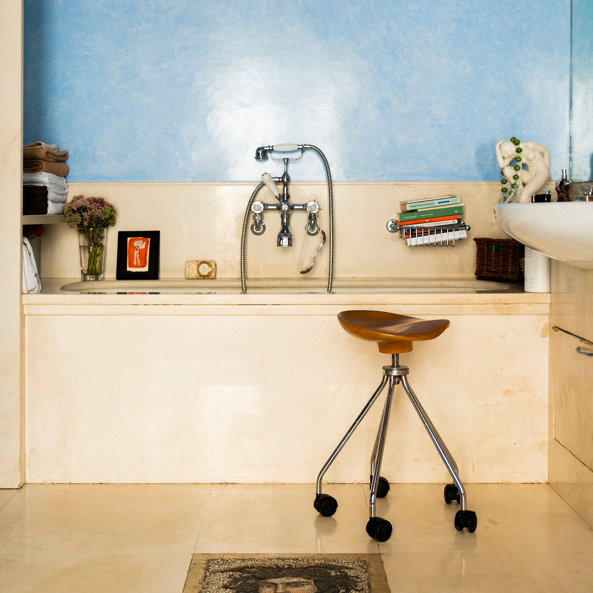 Jamaica Stool
