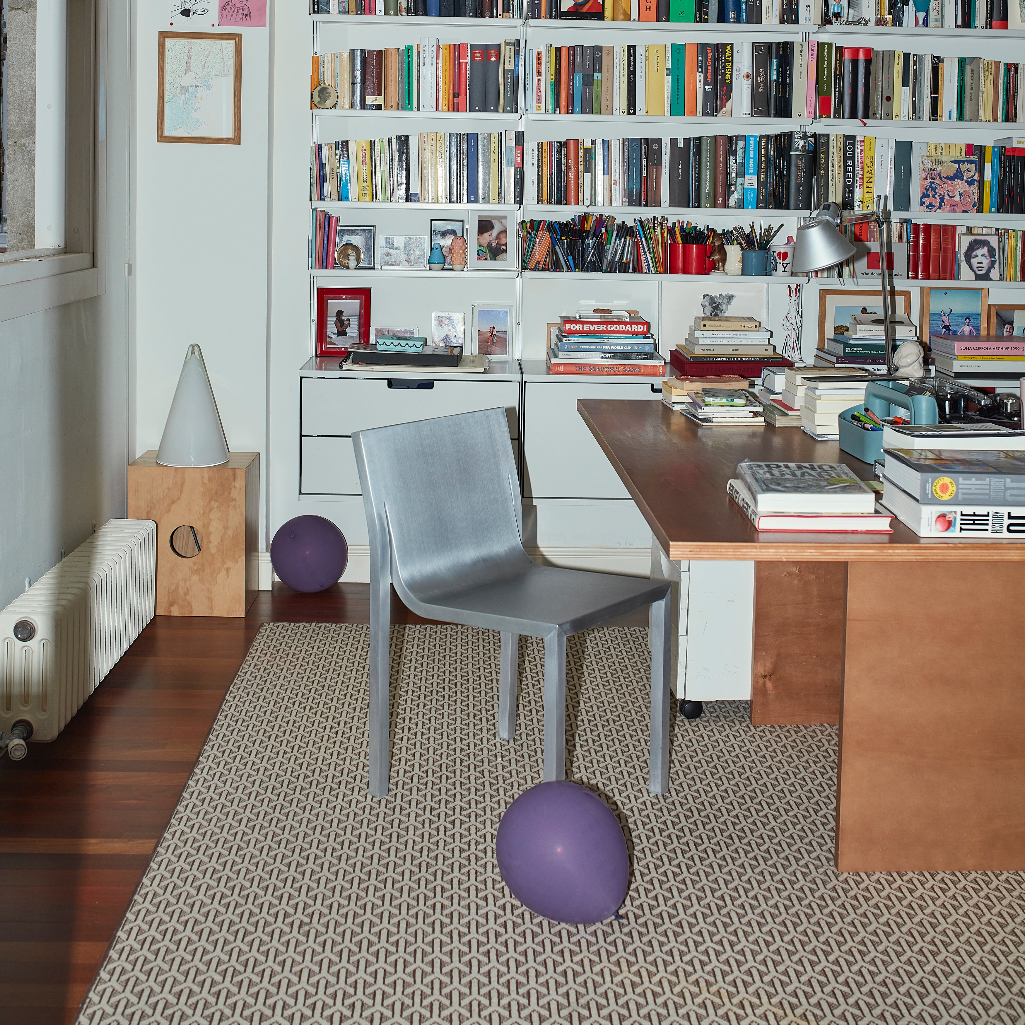 Stedelijk Stacking Chair - Aluminum: Quick Ship