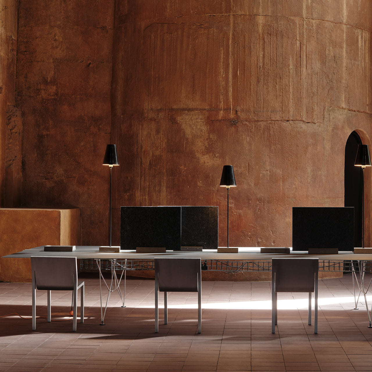 Workplace B Desk System