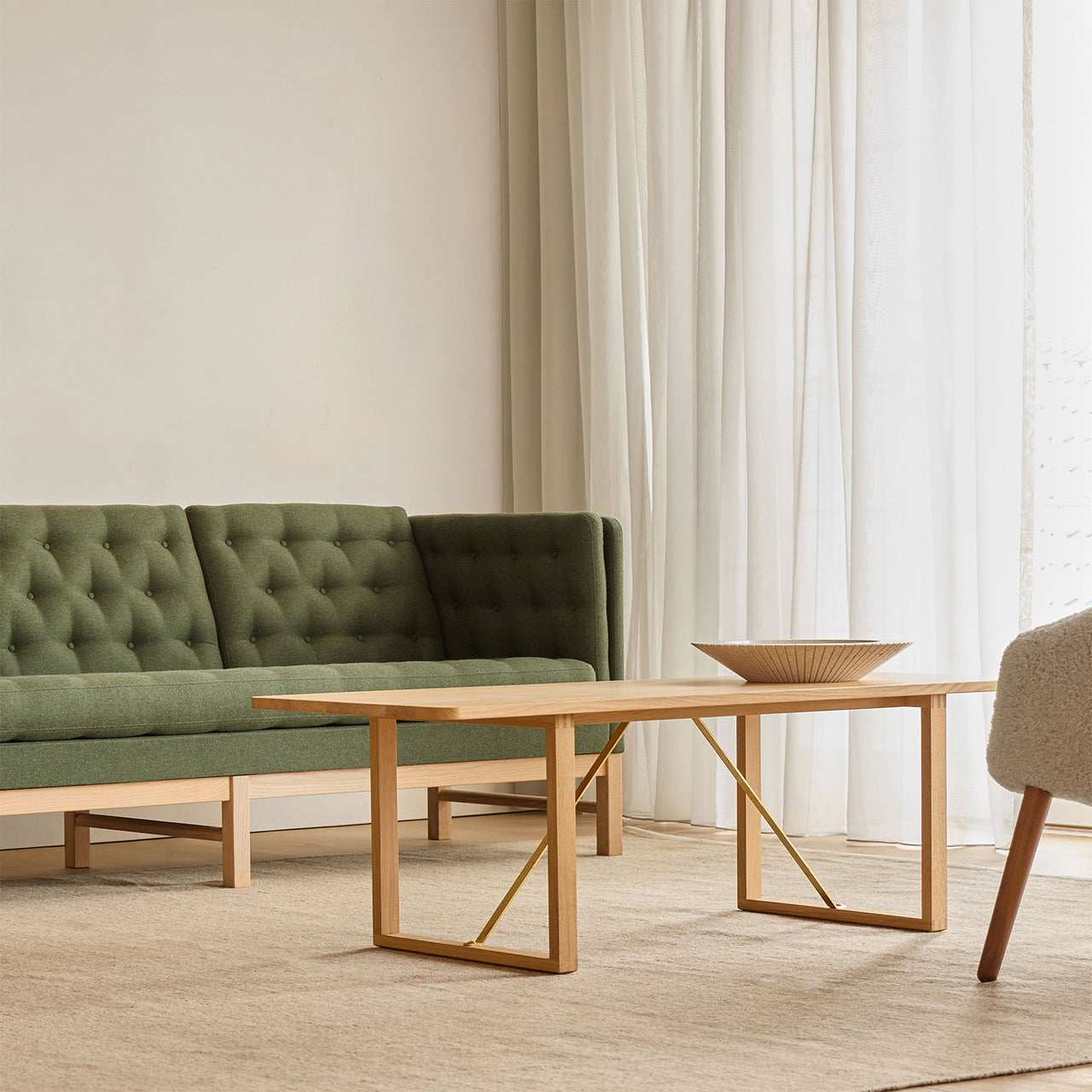BM67 Coffee Table: LS