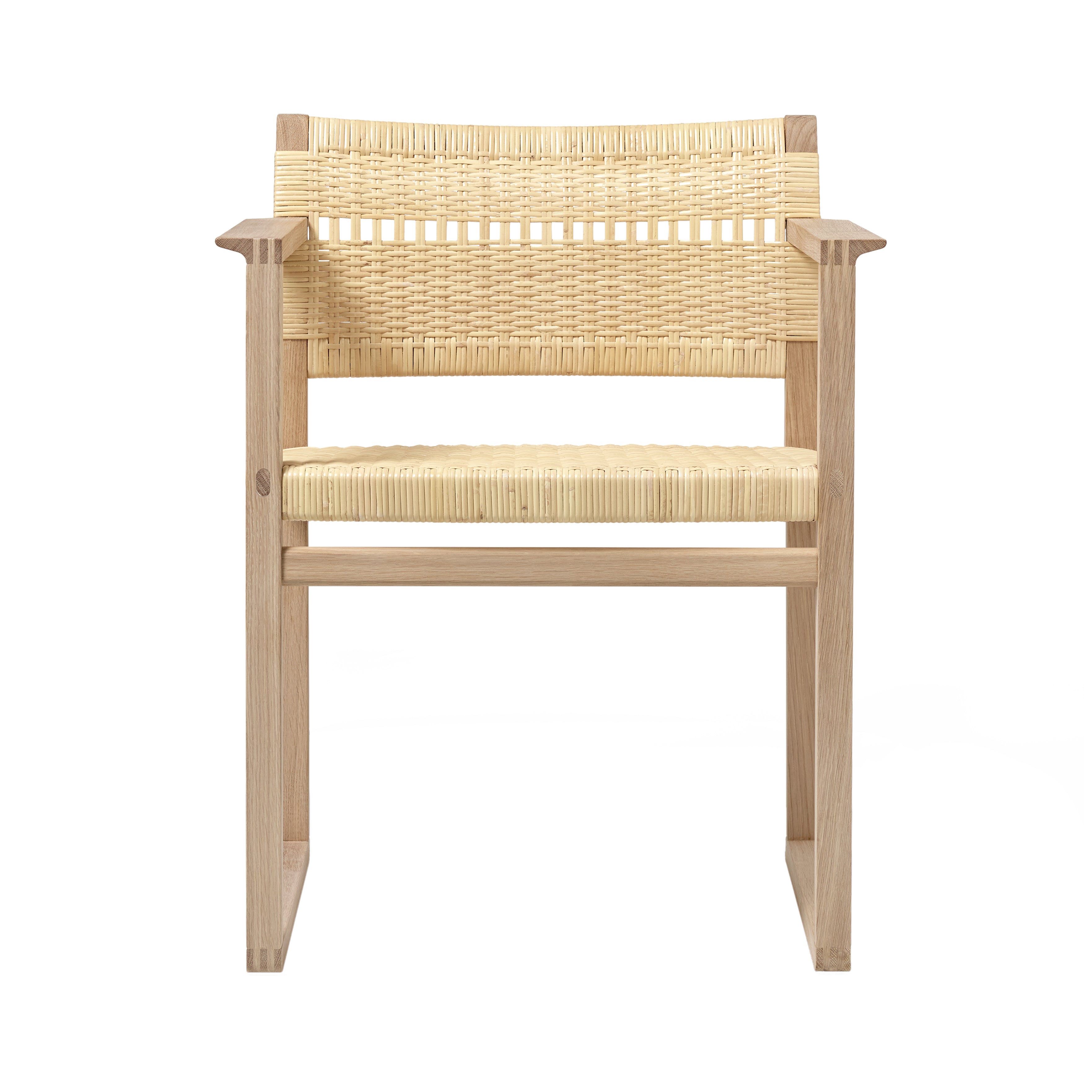 BM62 + BM61 Chair: Natural Cane Wicker + With Arm + Lacquered Oak