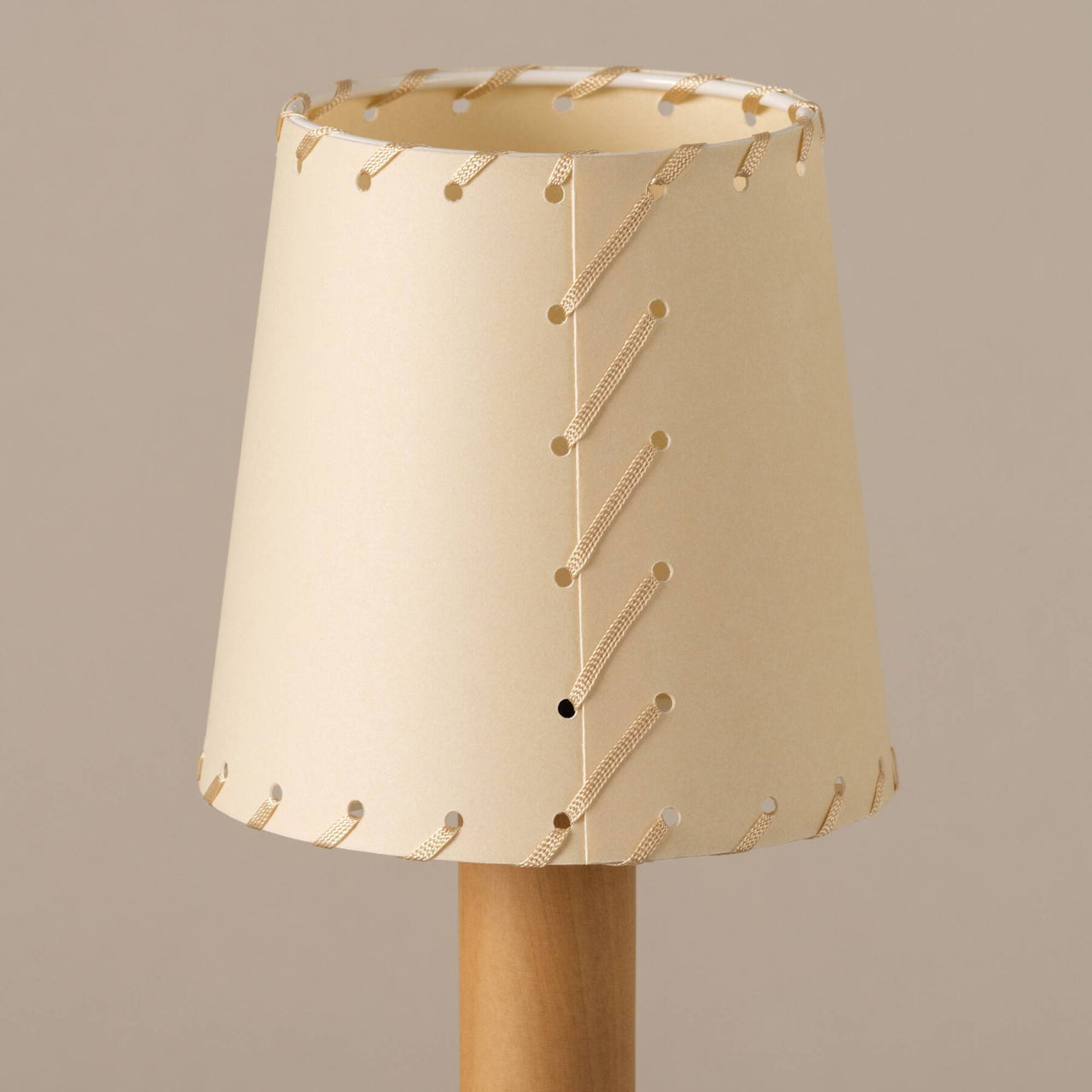 Básica Mínima Batería Portable Table Lamp