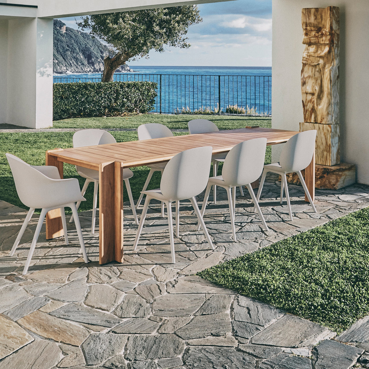 Bat Outdoor Dining Chair: Plastic Base + LS
