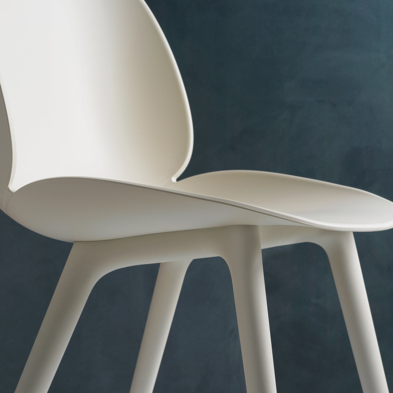 Beetle Dining Chair: Plastic Base
