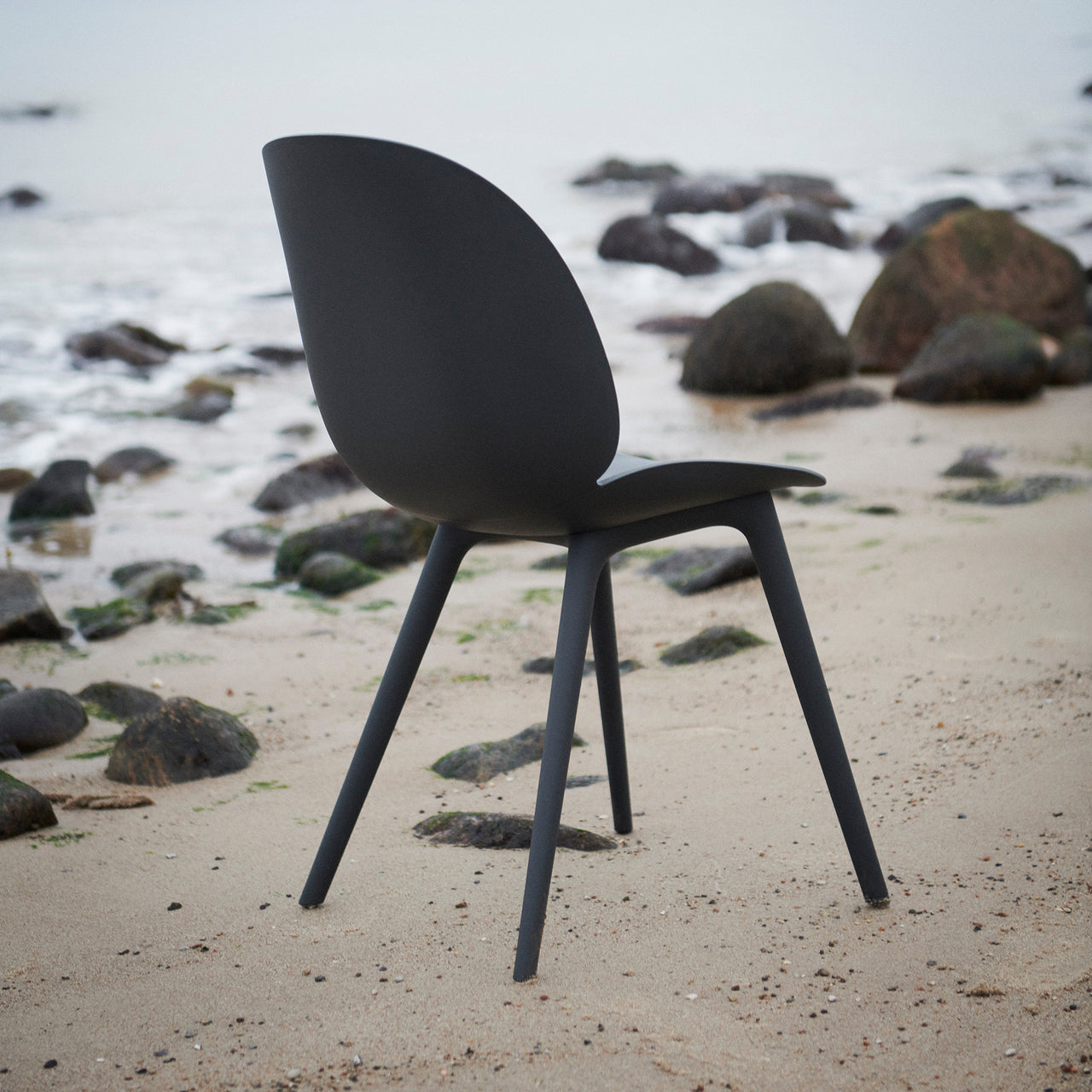 Beetle Outdoor Dining Chair: Plastic Base