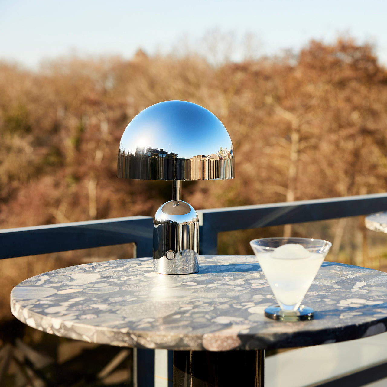 Bell V2 Portable LED Lamp: LS
