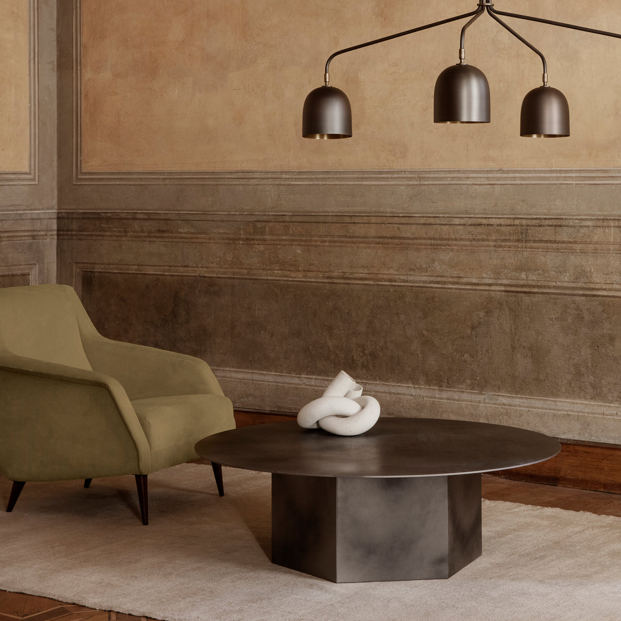 CDC.1 Lounge Chair: LS