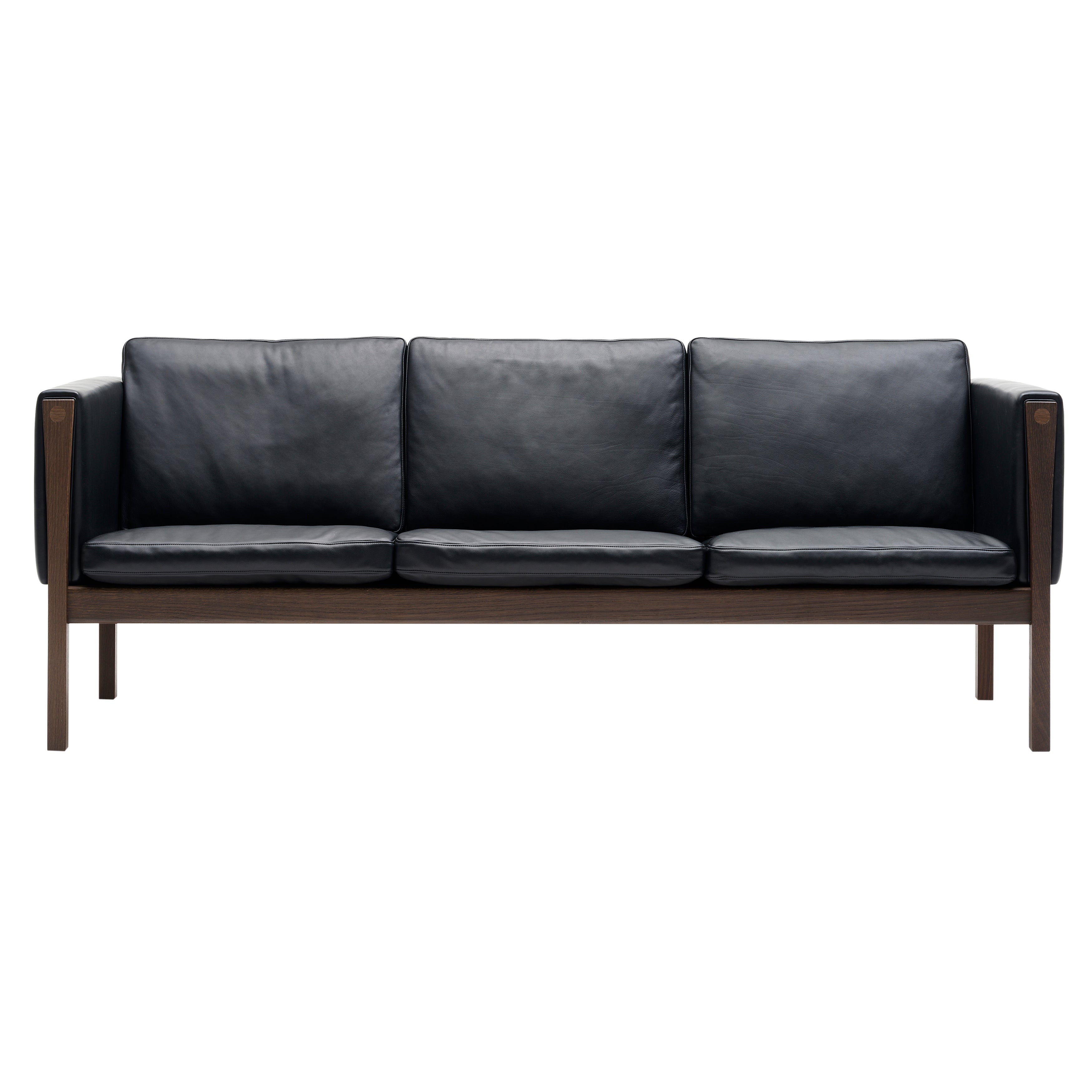 CH163 3 Seater Sofa: Oiled Walnut