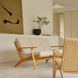 CH293 Sofa: LS