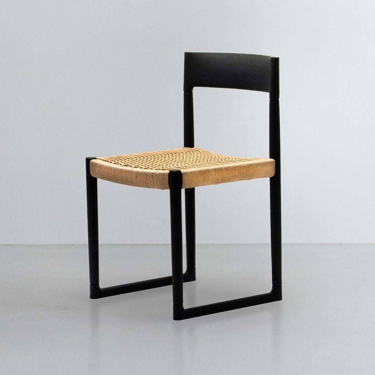 Sweepy Chair: Without Arm + Black Ash+ Natural