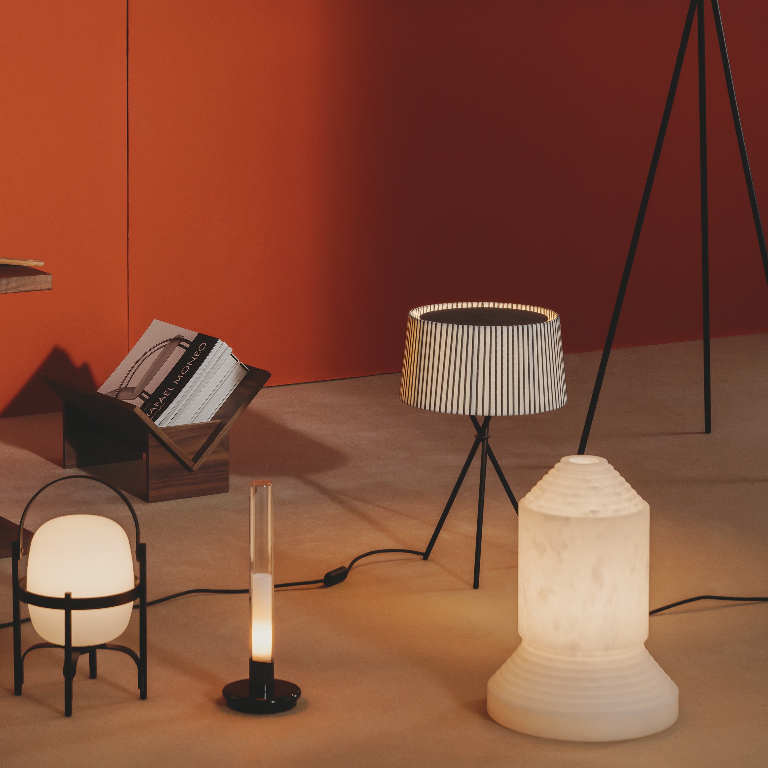 Trípode M3 Table Lamp