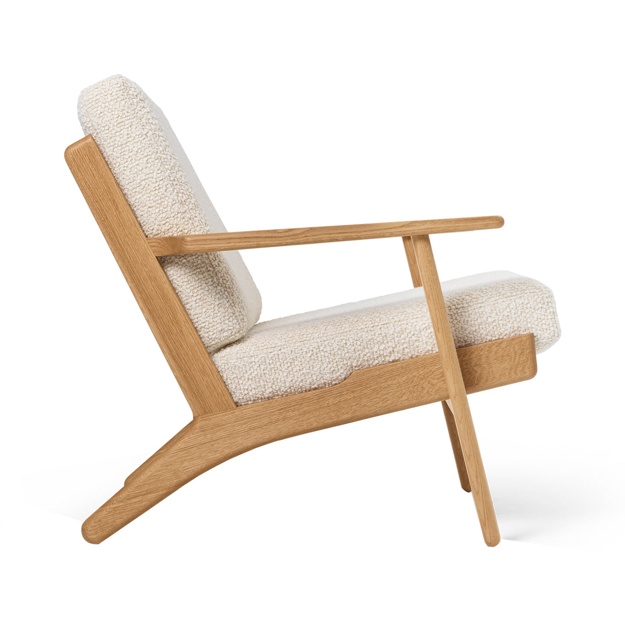 CH290 Lounge Chair: Oiled Oak + Storr
