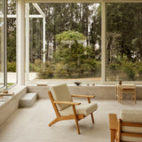 CH290 Lounge Chair